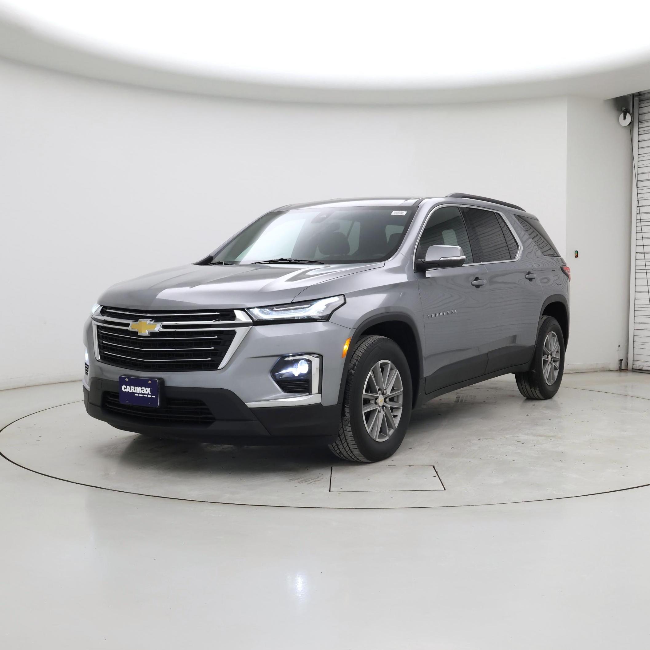 Thumbnail: 2023 Chevrolet Traverse - 4