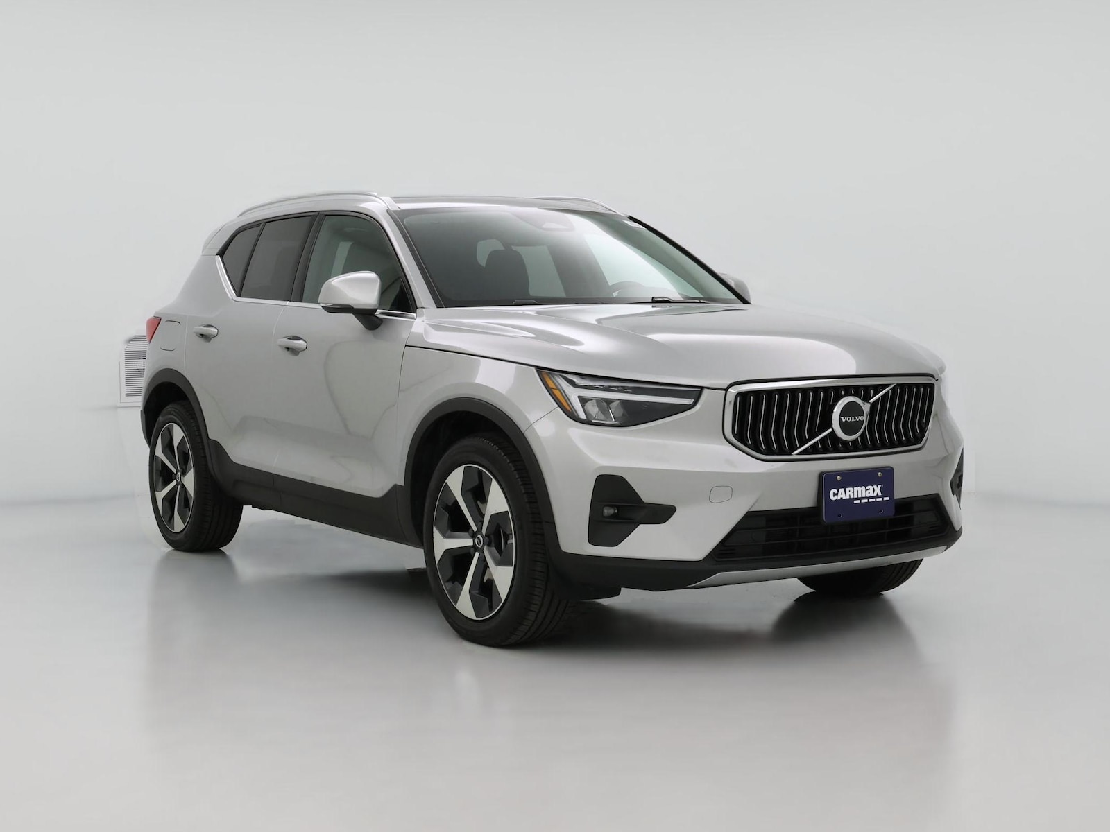 2023 Volvo XC40 Plus