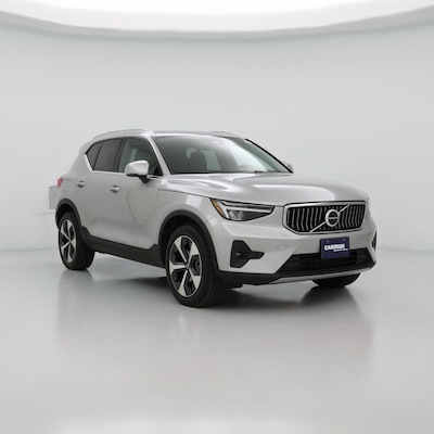 2023 Volvo XC40 B5 Plus Bright Theme