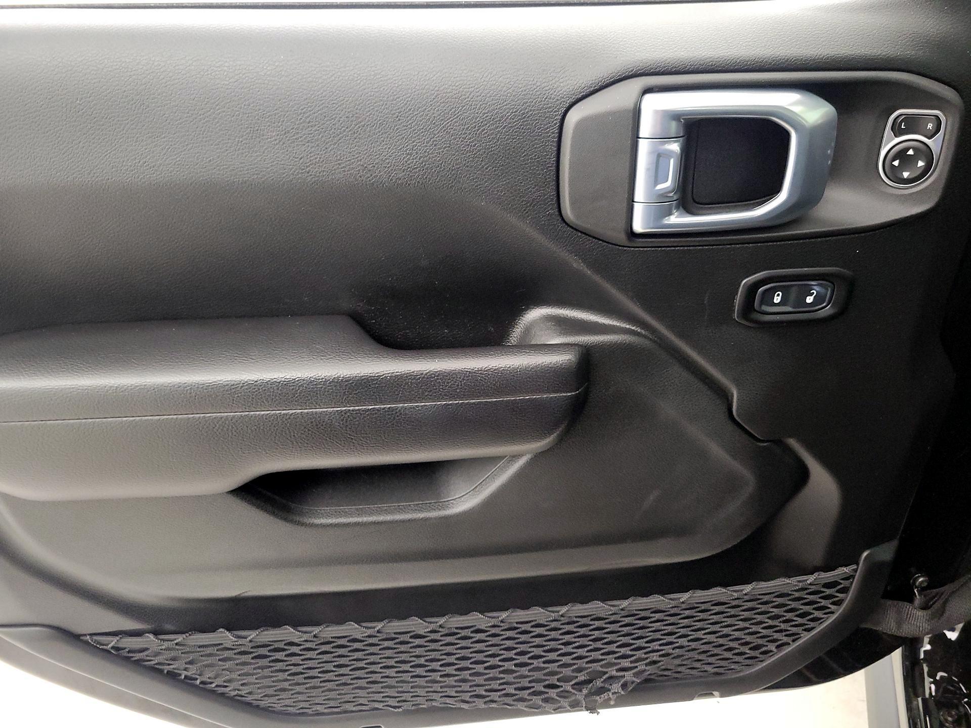 Thumbnail: 2021 Jeep Wrangler - 12