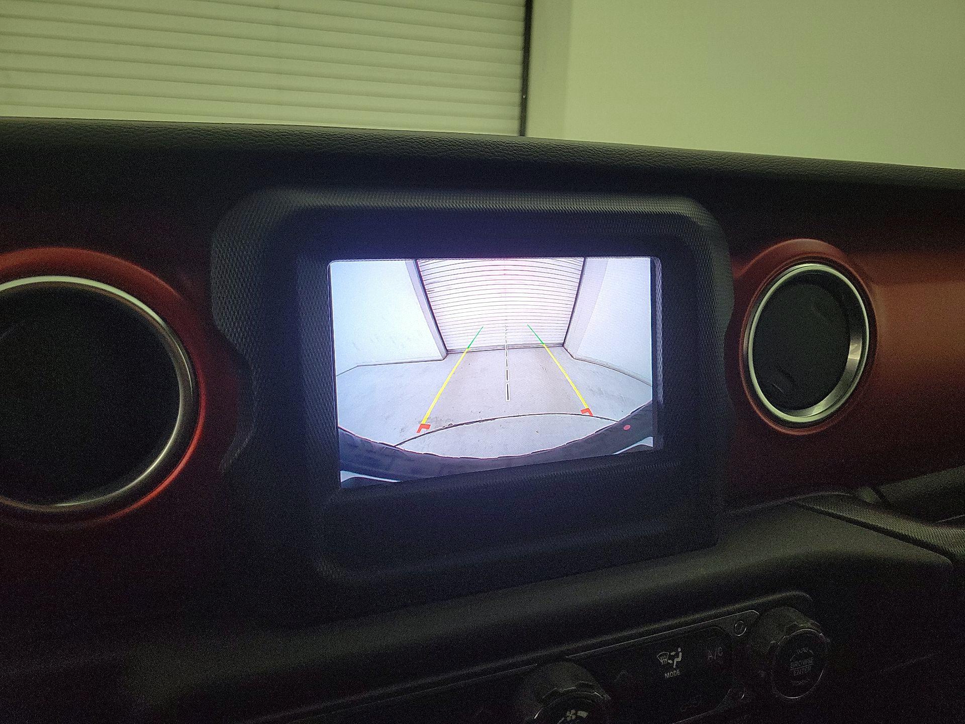 Thumbnail: 2021 Jeep Wrangler - 14