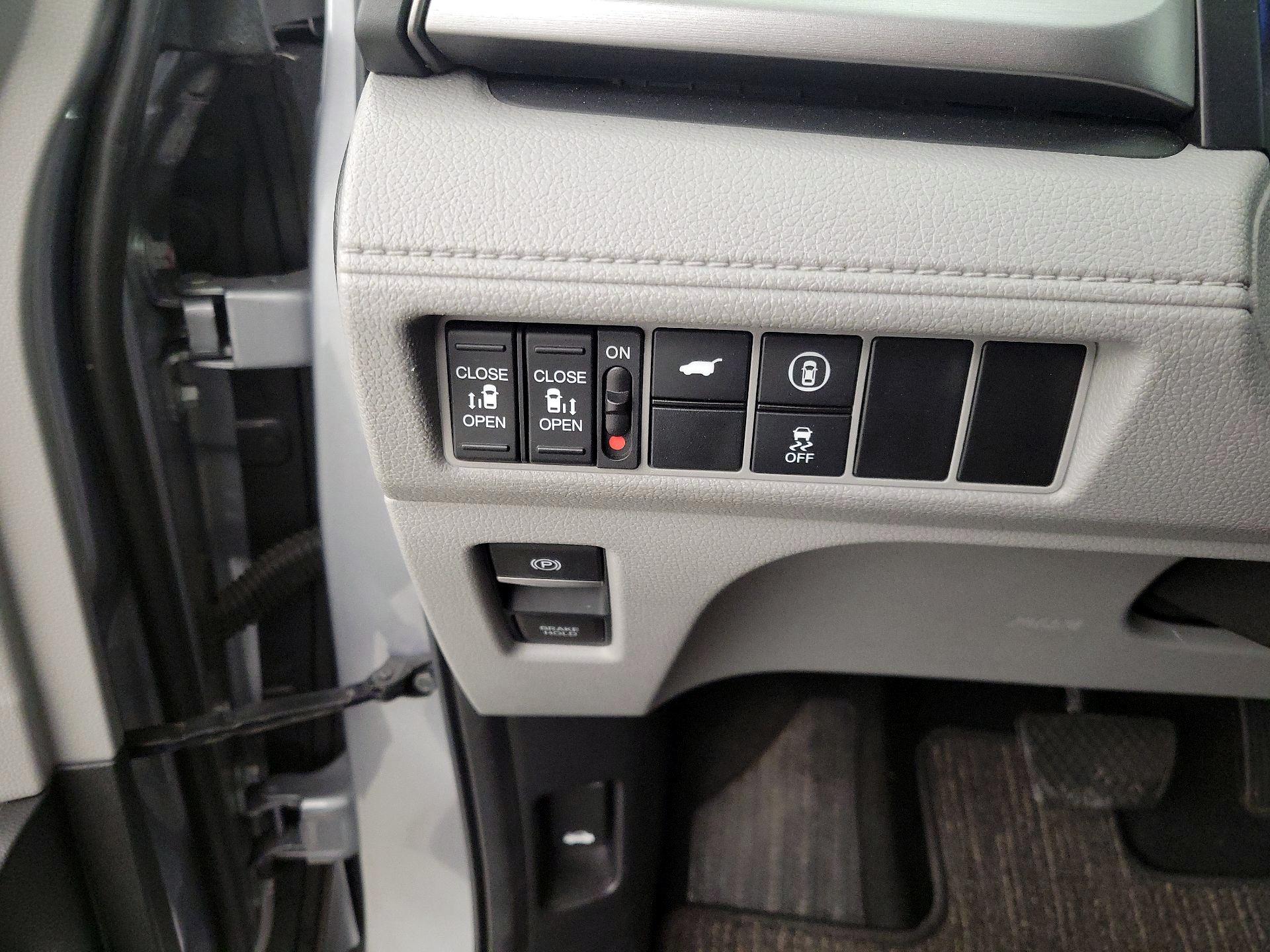 Thumbnail: 2022 Honda Odyssey - 13