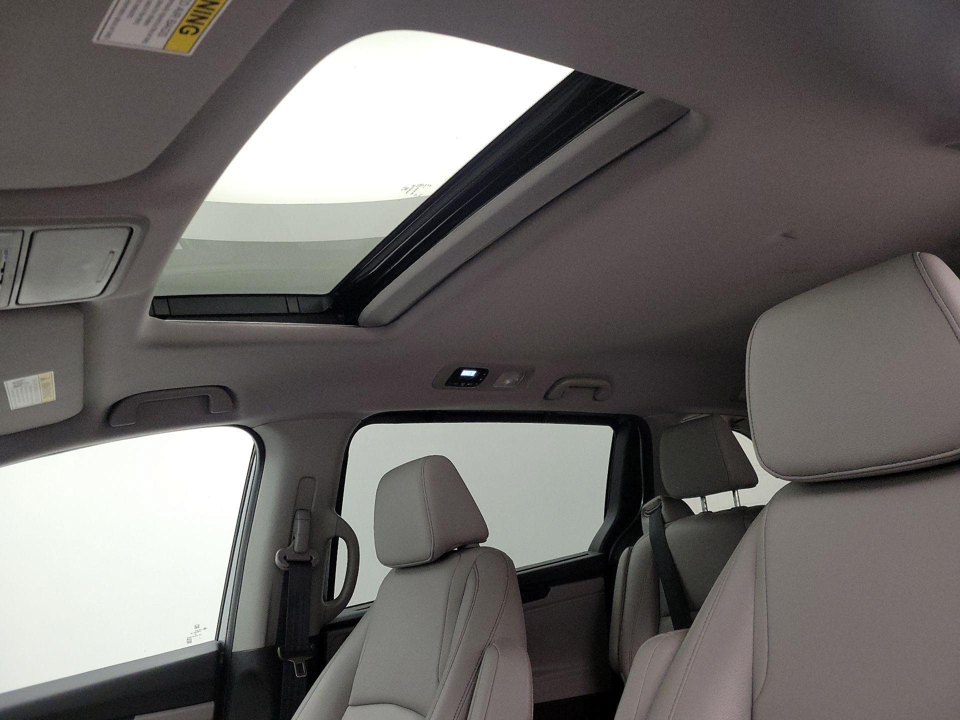 Thumbnail: 2022 Honda Odyssey - 19