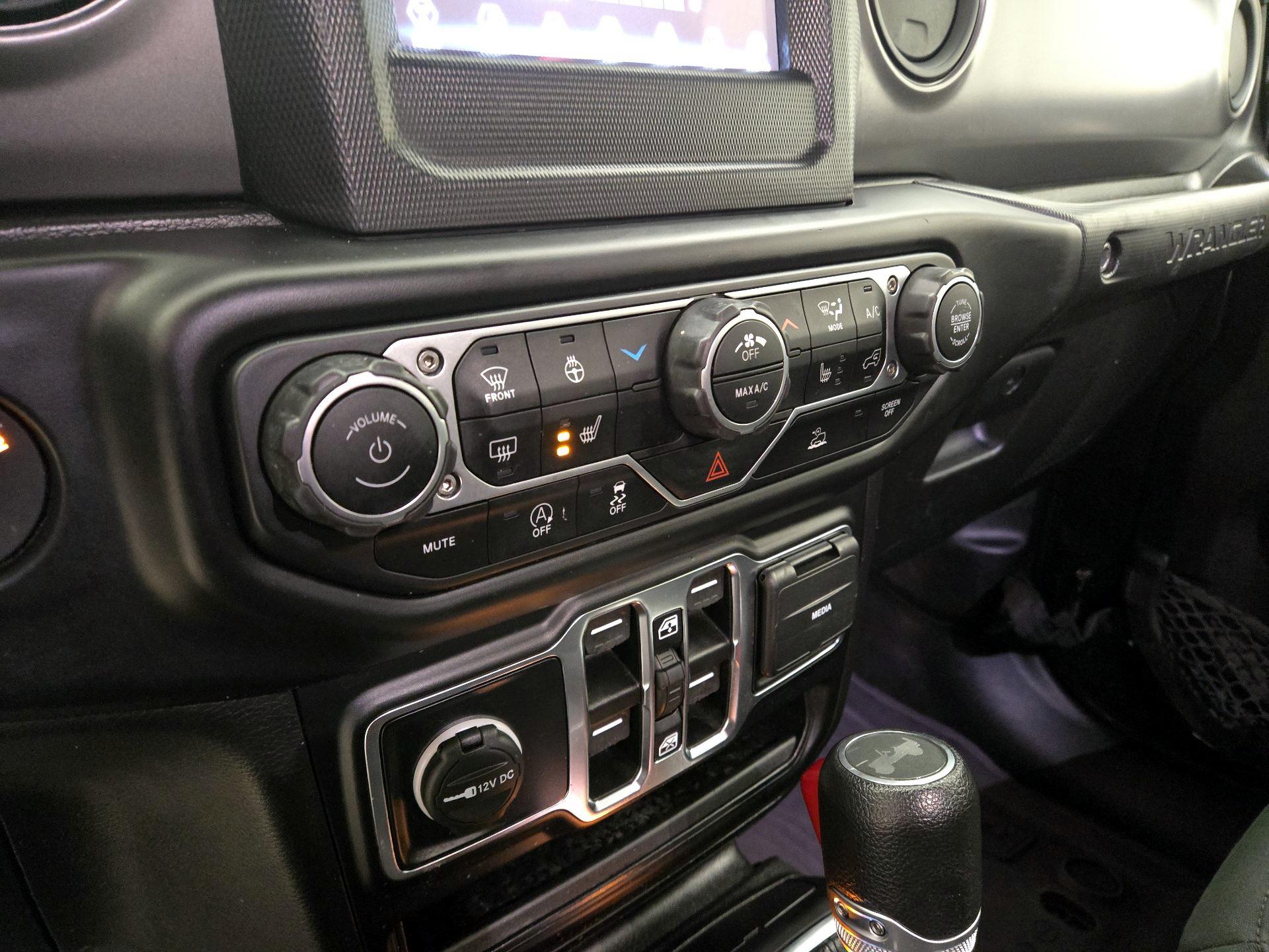 Thumbnail: 2023 Jeep Wrangler - 16