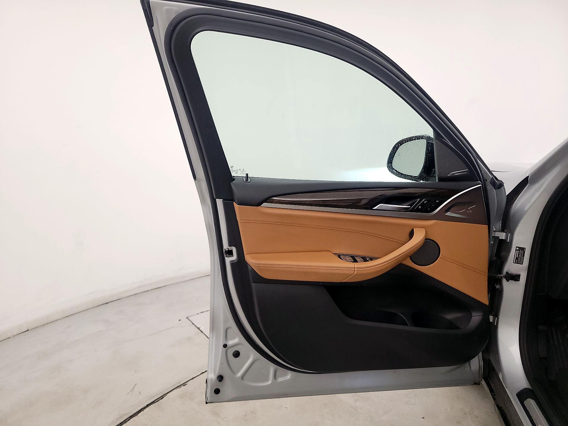 Thumbnail: 2021 BMW X3 - 12