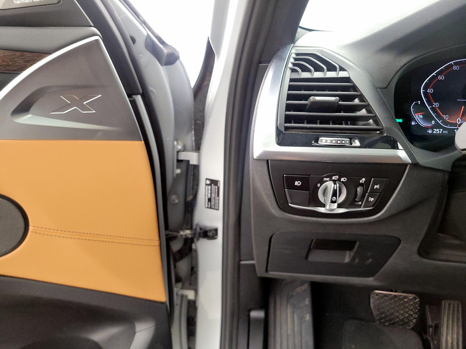 Thumbnail: 2021 BMW X3 - 13