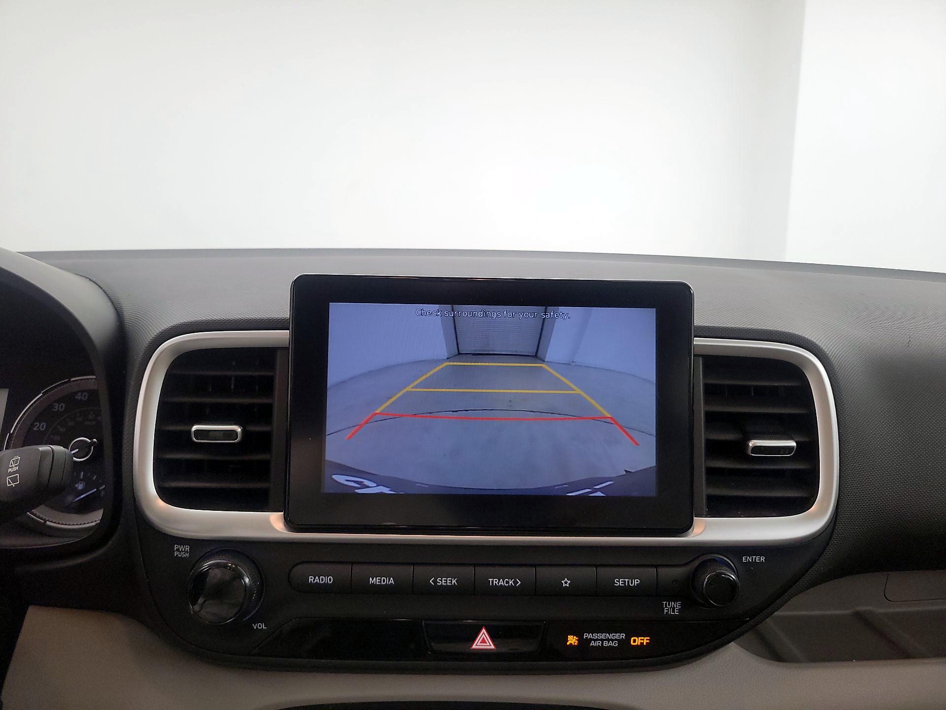 Thumbnail: 2022 Hyundai Venue - 14