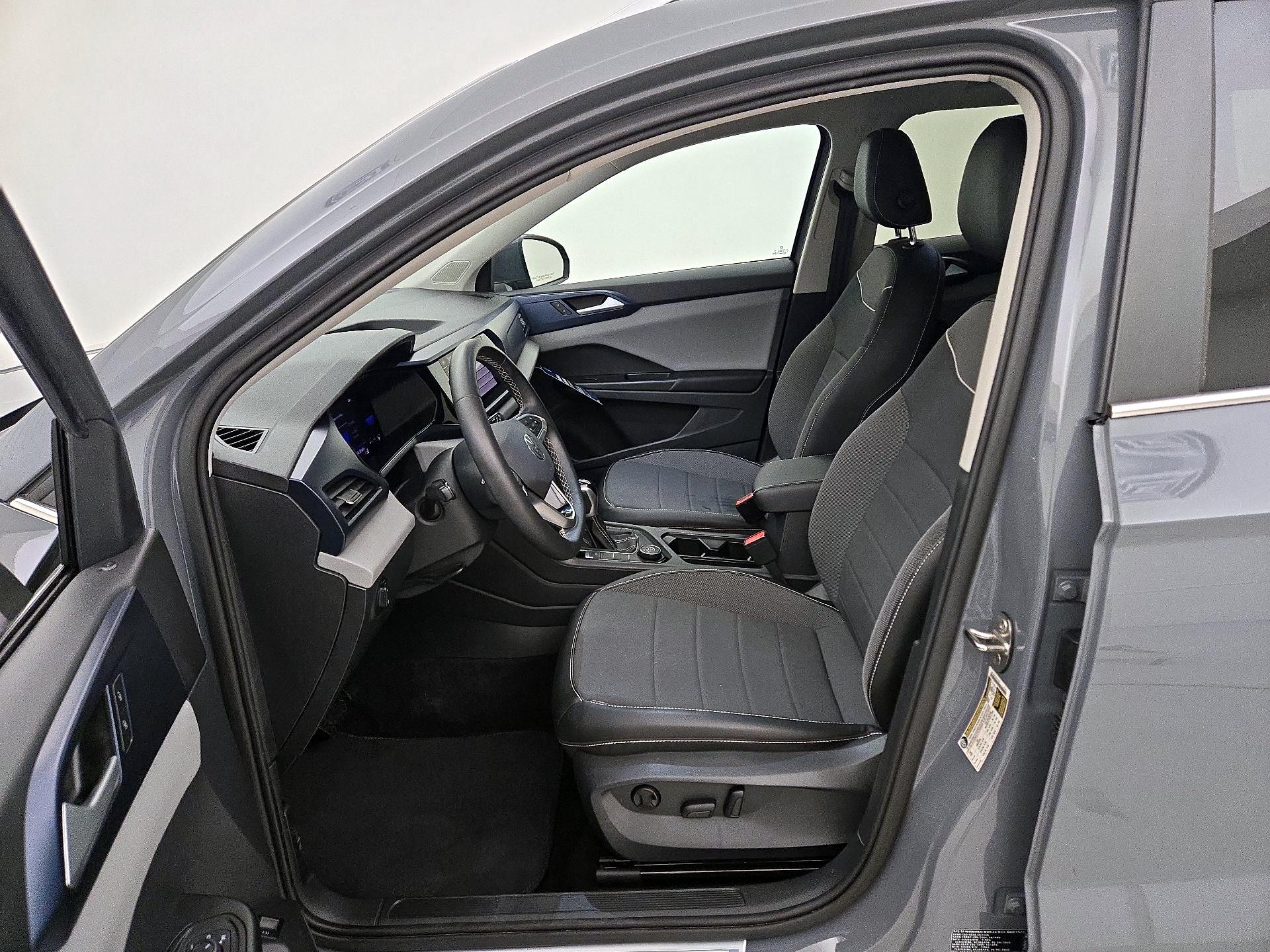 Thumbnail: 2023 Volkswagen Taos - 11