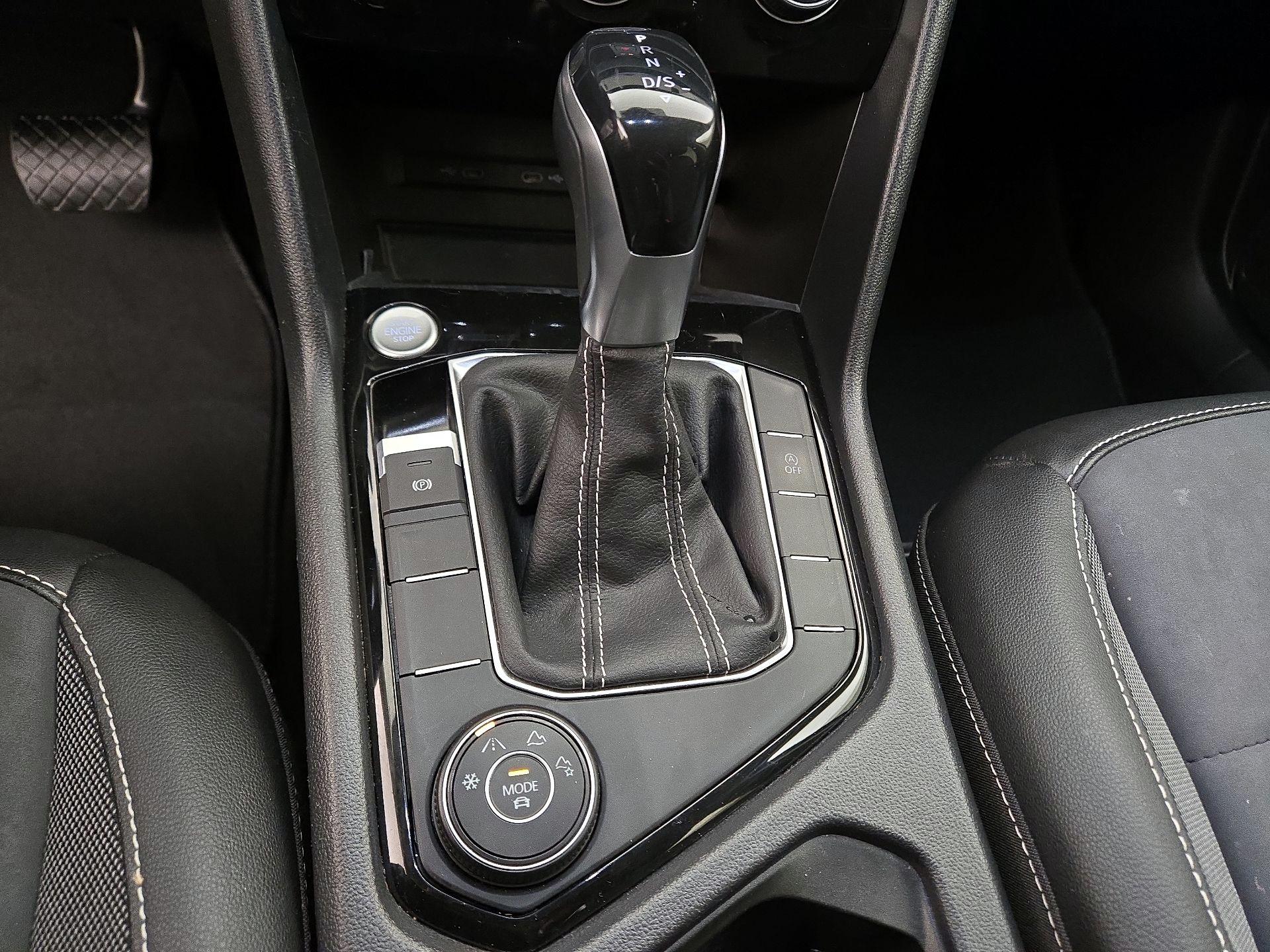 Thumbnail: 2023 Volkswagen Taos - 17