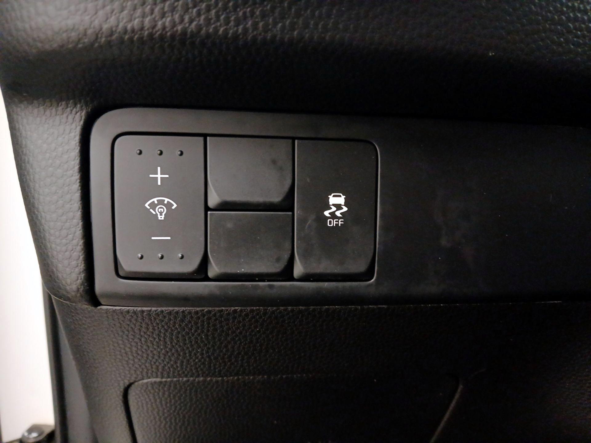 Thumbnail: 2018 Kia Soul - 13