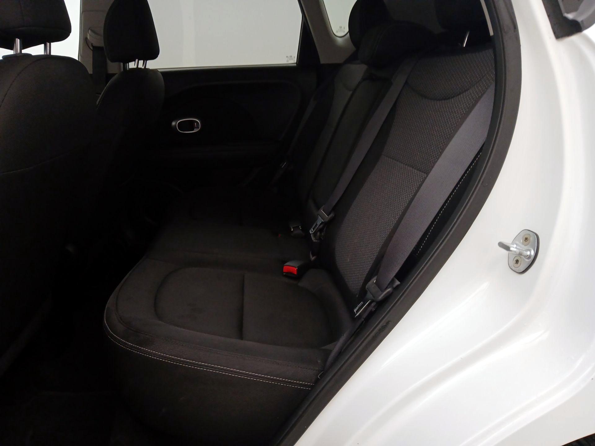 Thumbnail: 2018 Kia Soul - 19