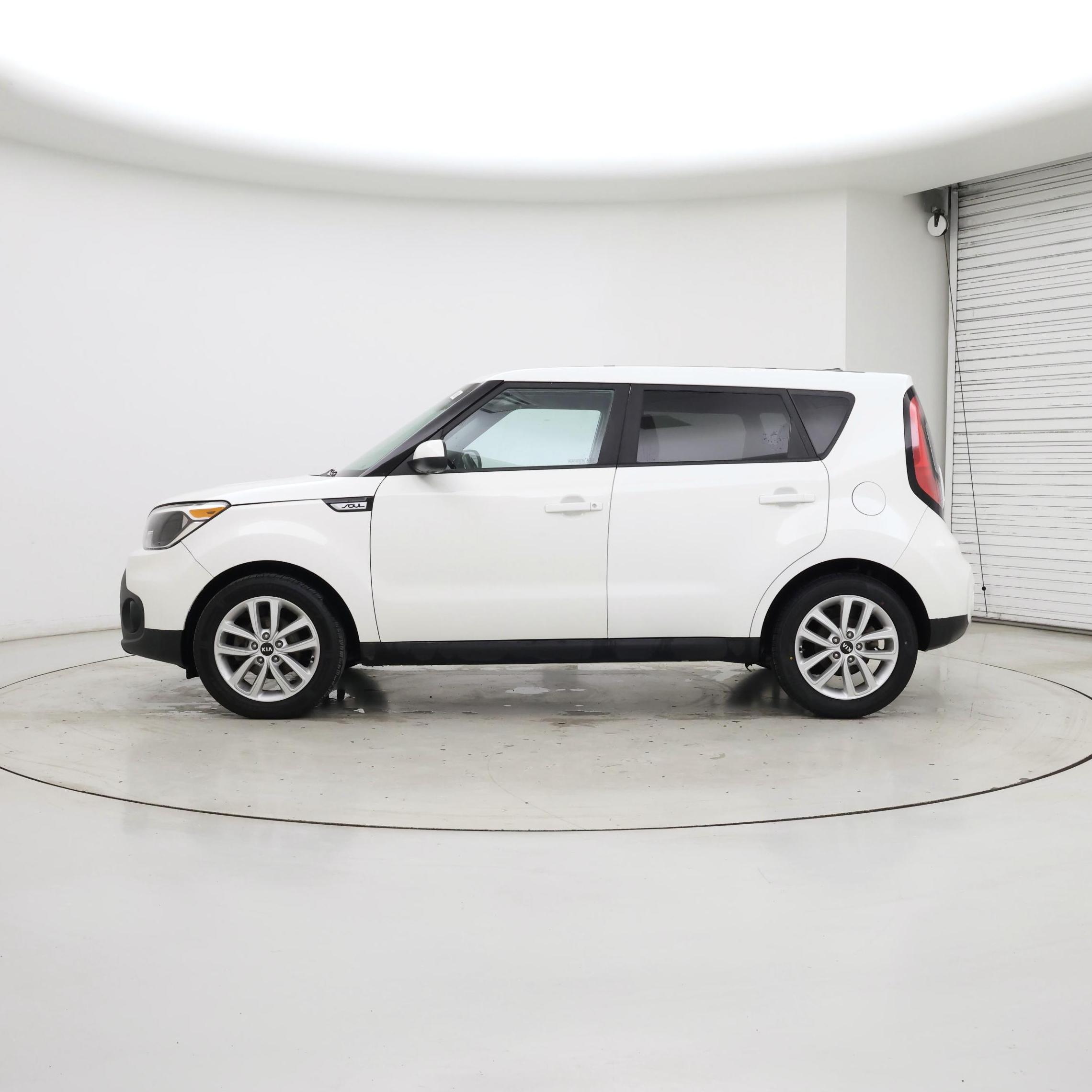 Thumbnail: 2018 Kia Soul - 3