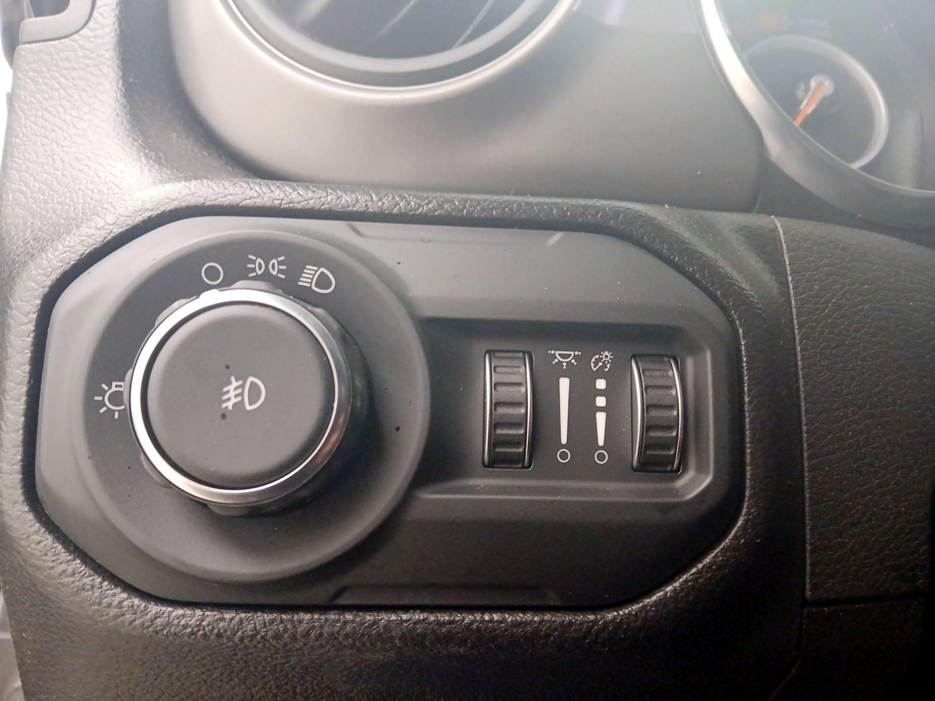 Thumbnail: 2022 Jeep Wrangler - 13