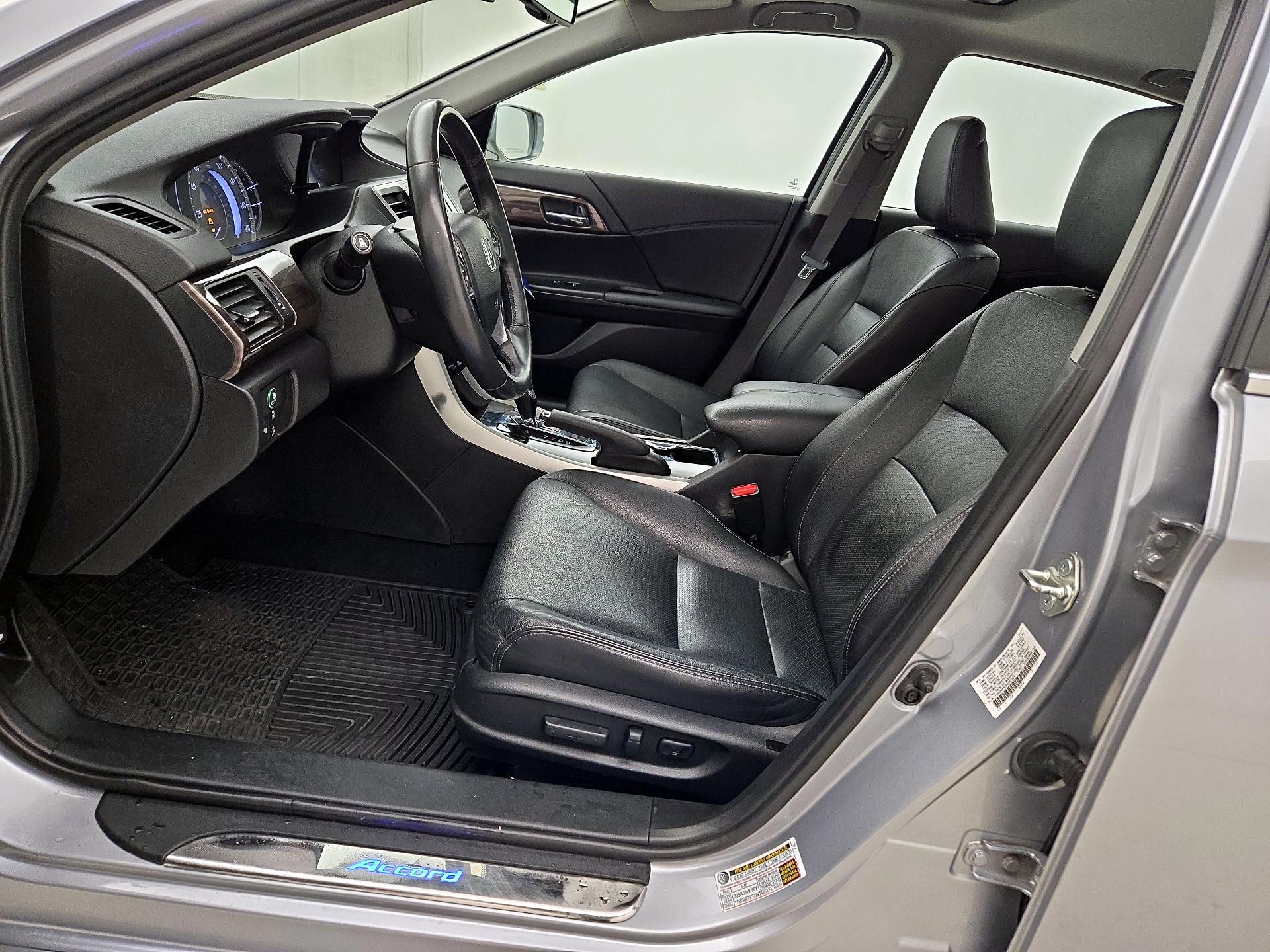 Thumbnail: 2017 Honda Accord - 11