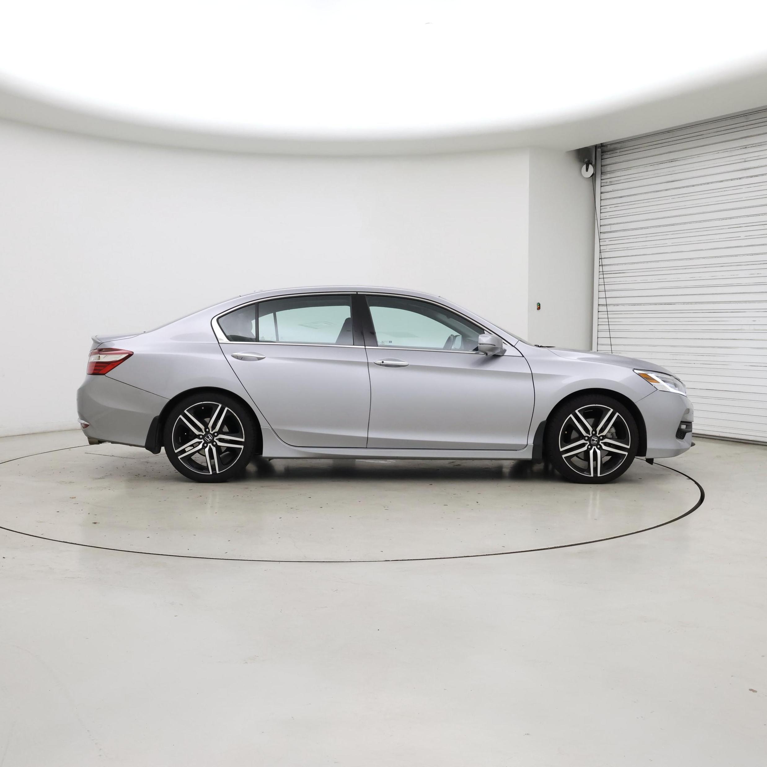 Thumbnail: 2017 Honda Accord - 7