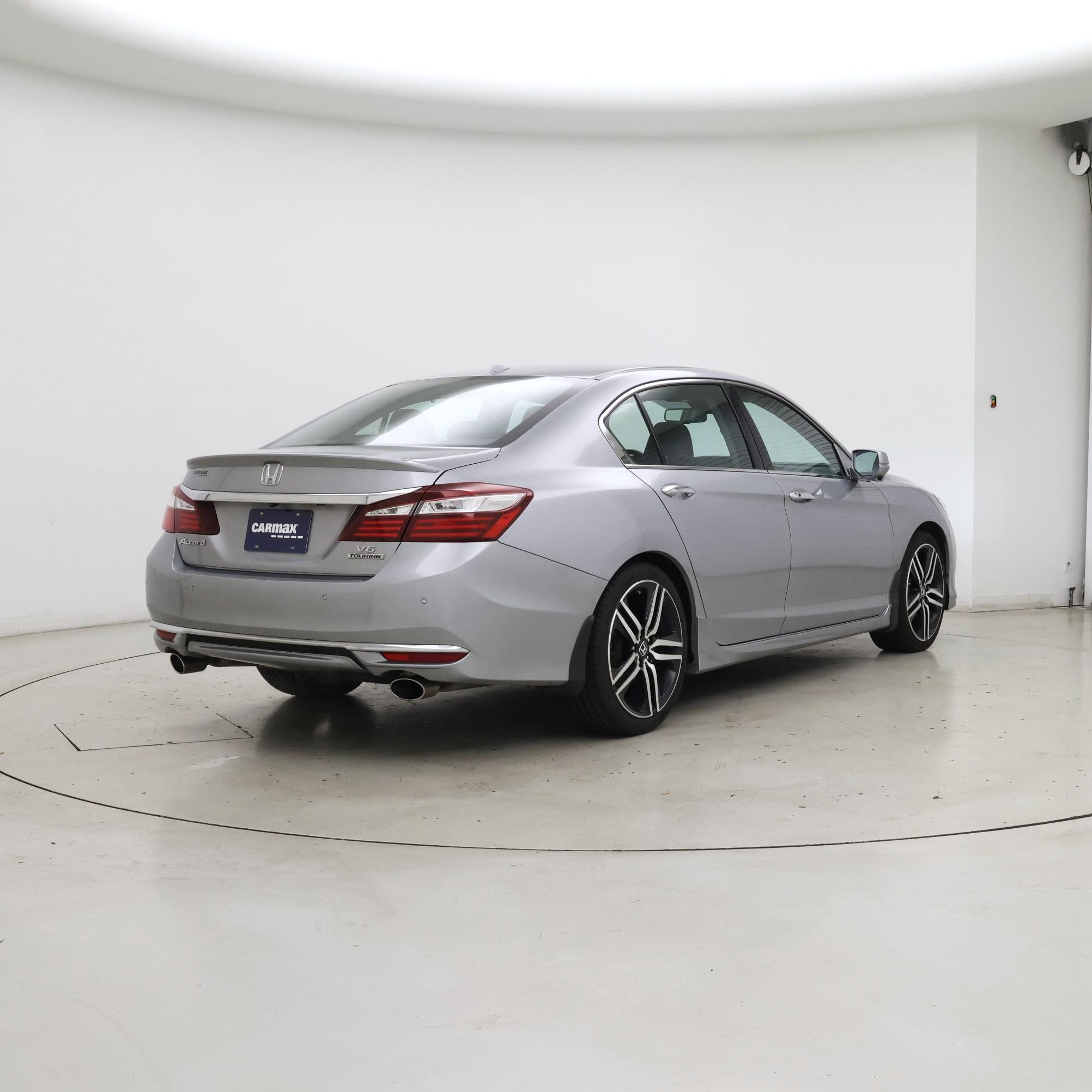 Thumbnail: 2017 Honda Accord - 8