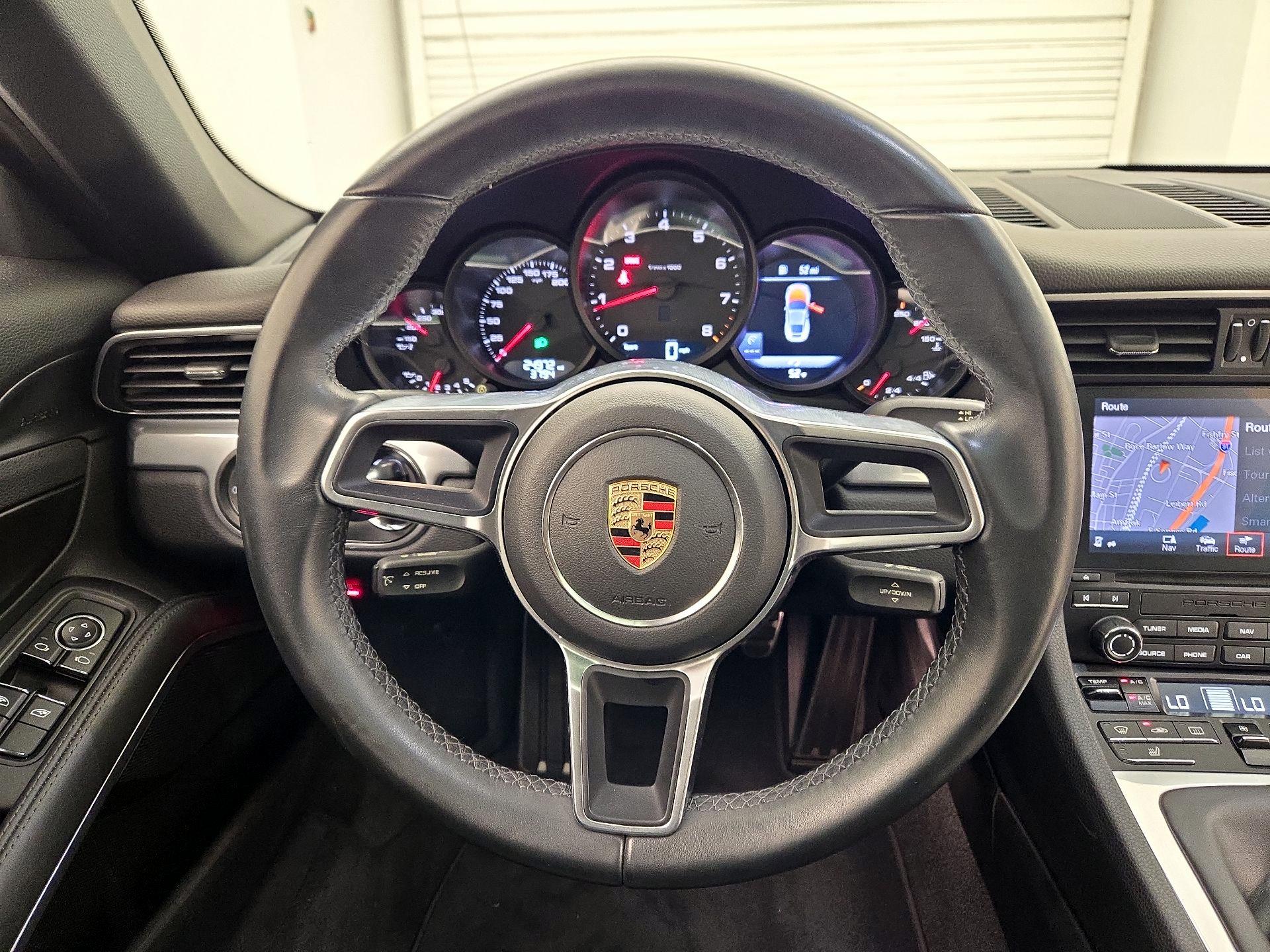 Thumbnail: 2017 Porsche 911 - 10