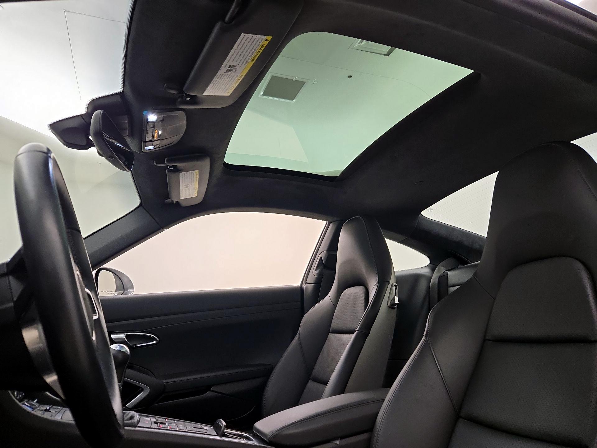 Thumbnail: 2017 Porsche 911 - 20