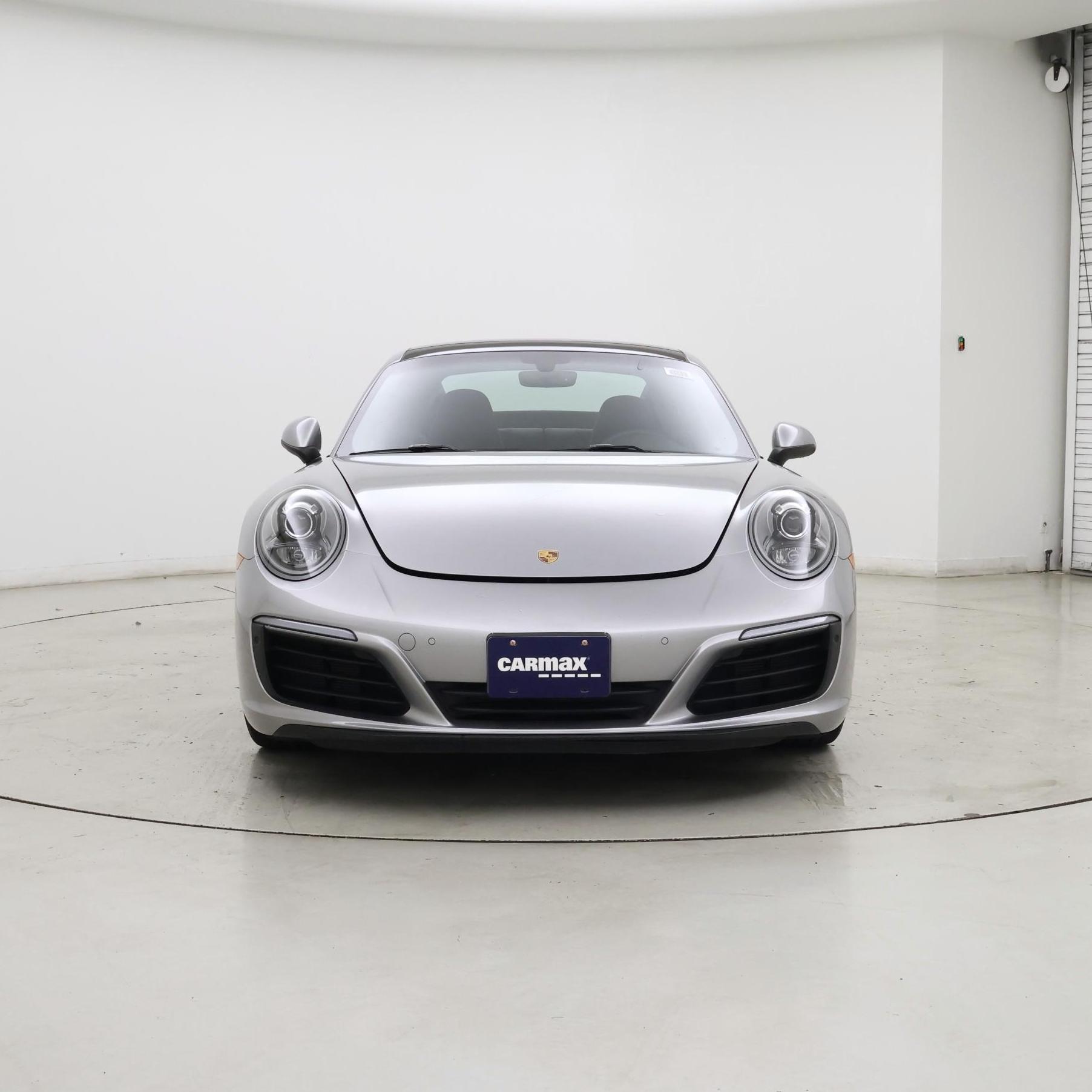 Thumbnail: 2017 Porsche 911 - 5