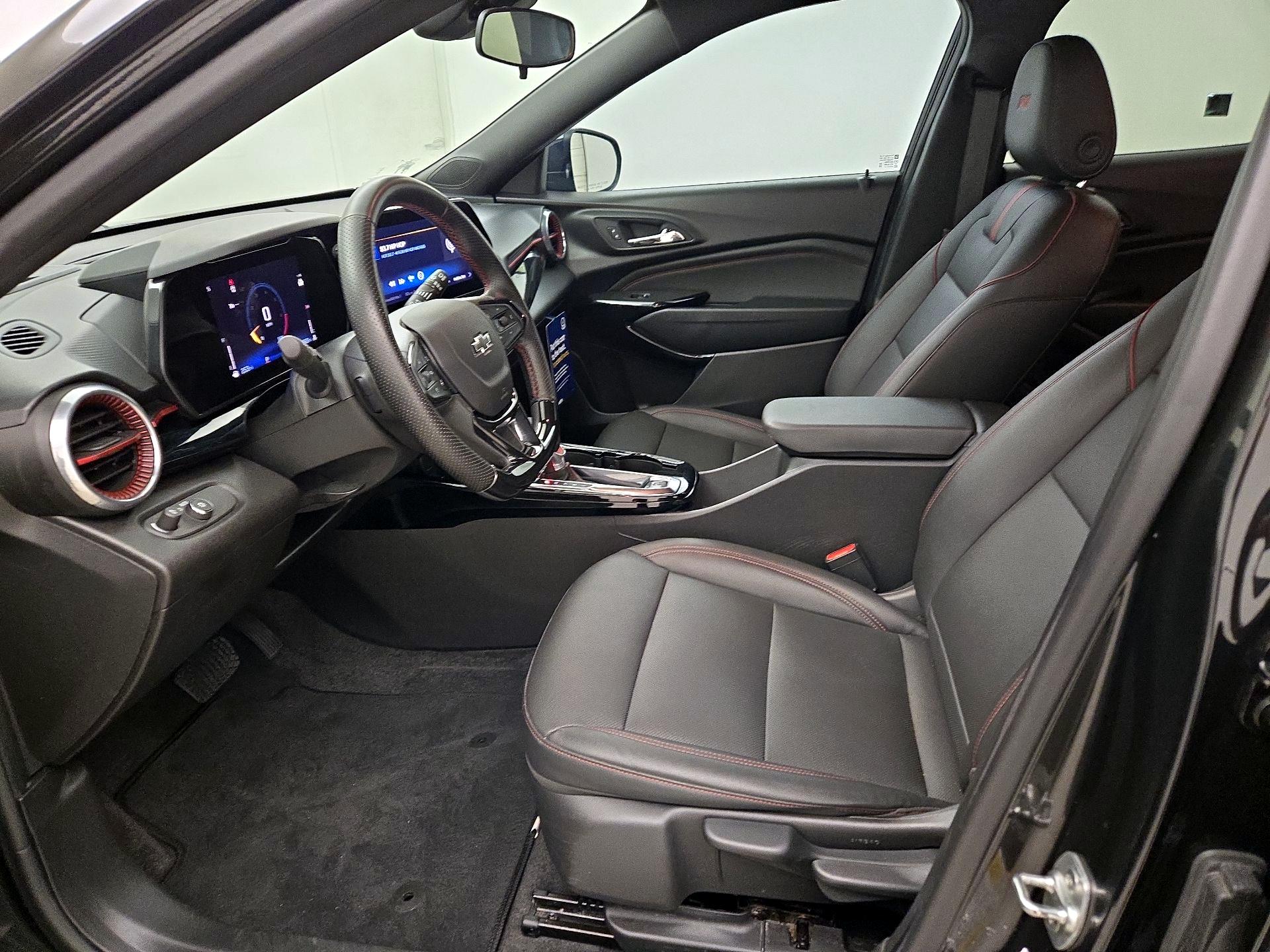 Thumbnail: 2025 Chevrolet Trax - 11