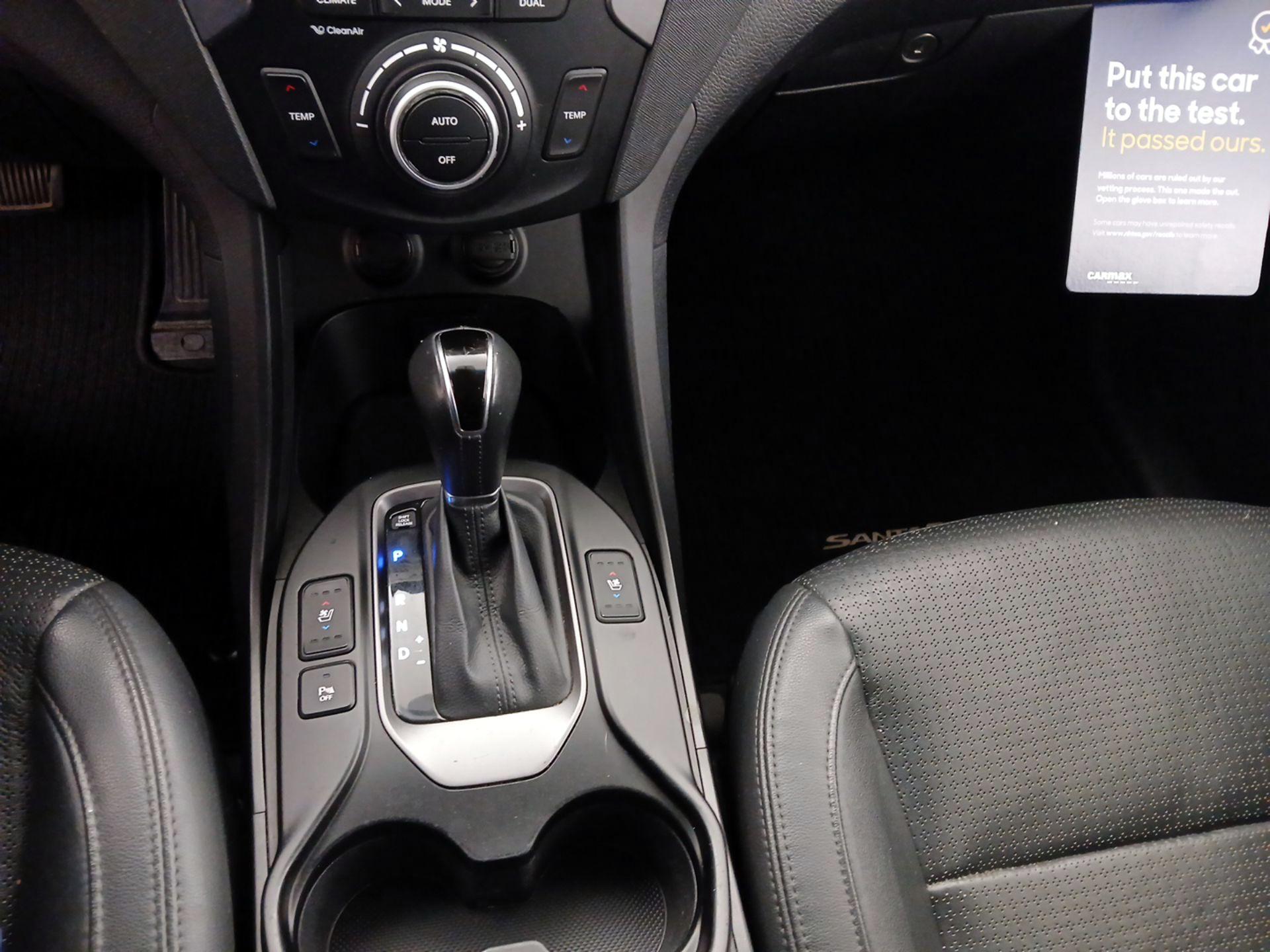 Thumbnail: 2015 Hyundai Santa Fe - 18