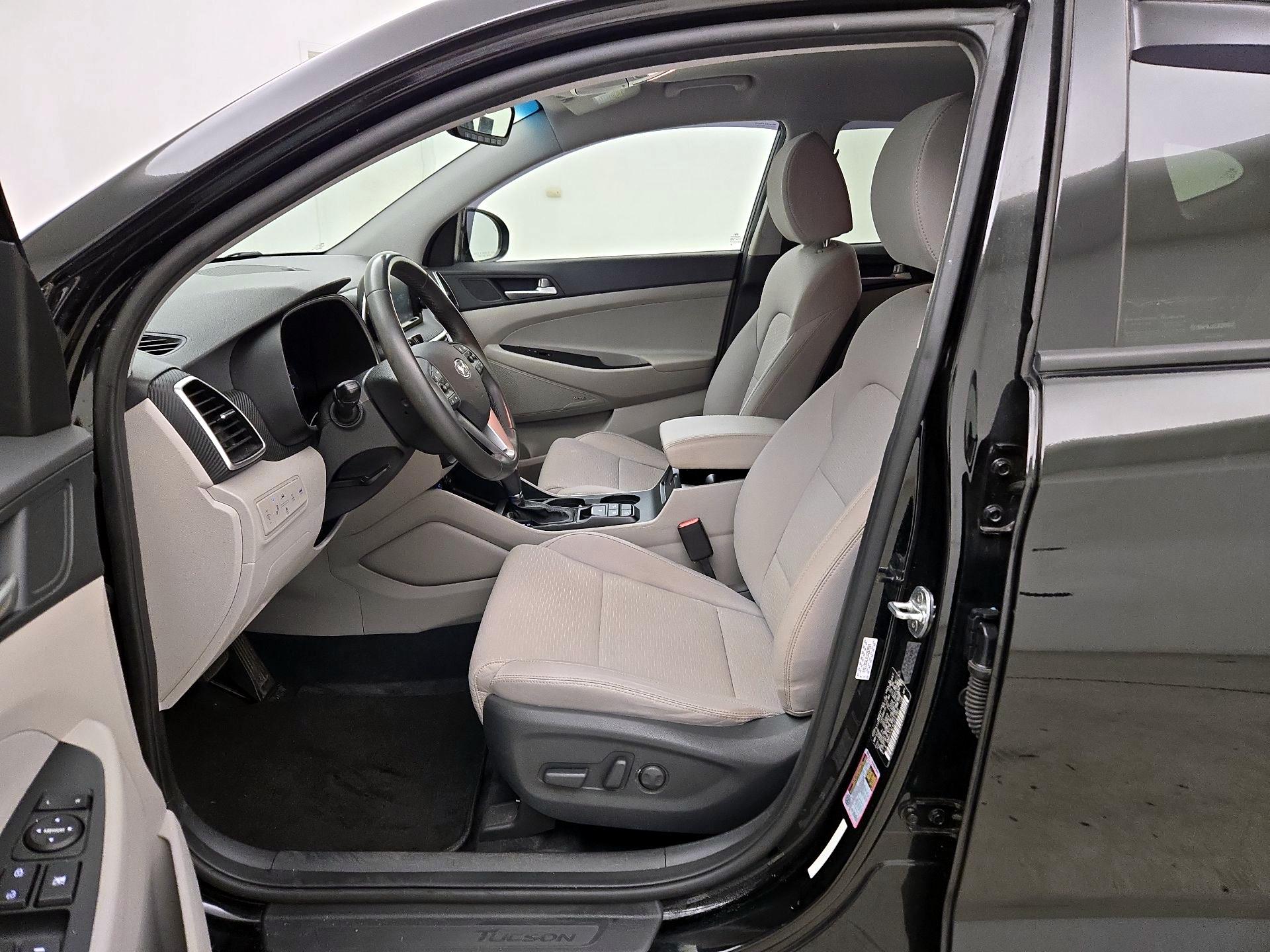 Thumbnail: 2020 Hyundai Tucson - 11