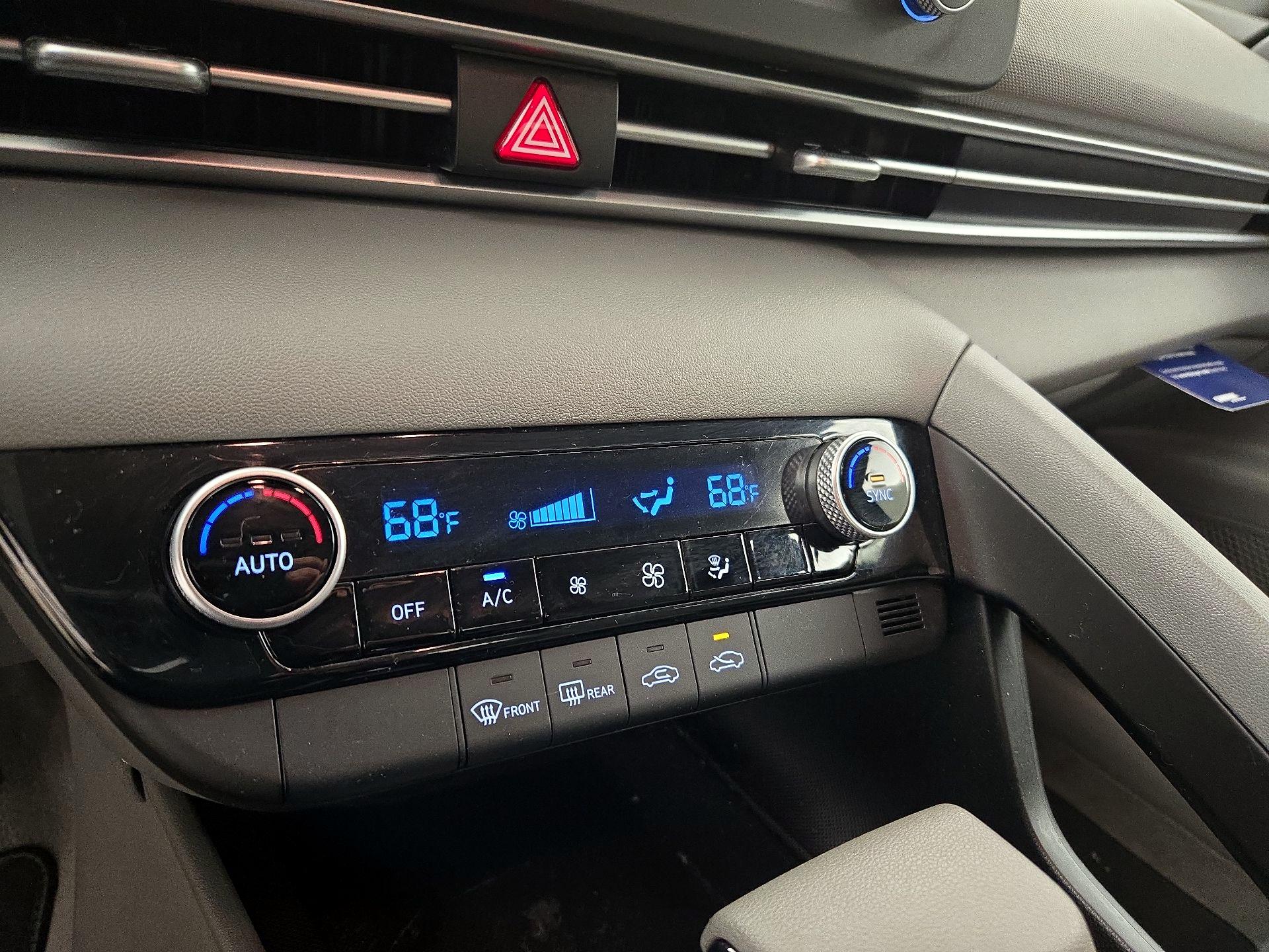 Thumbnail: 2022 Hyundai Elantra - 16