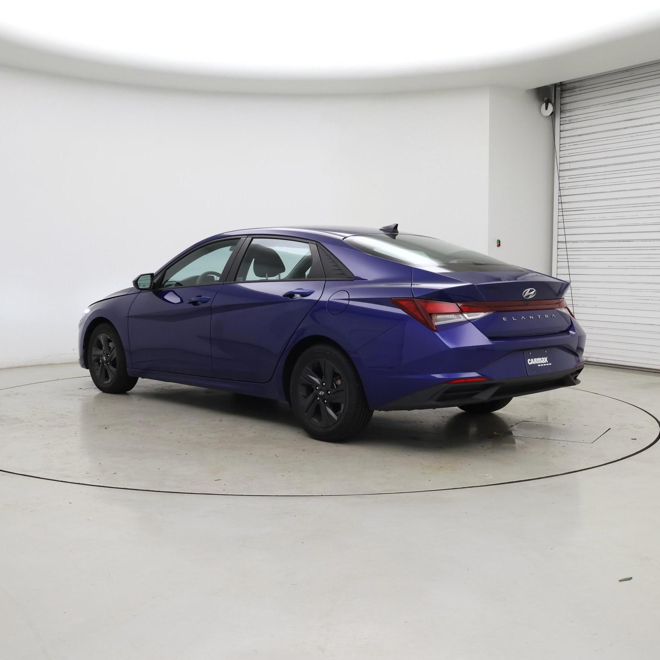 Thumbnail: 2022 Hyundai Elantra - 2