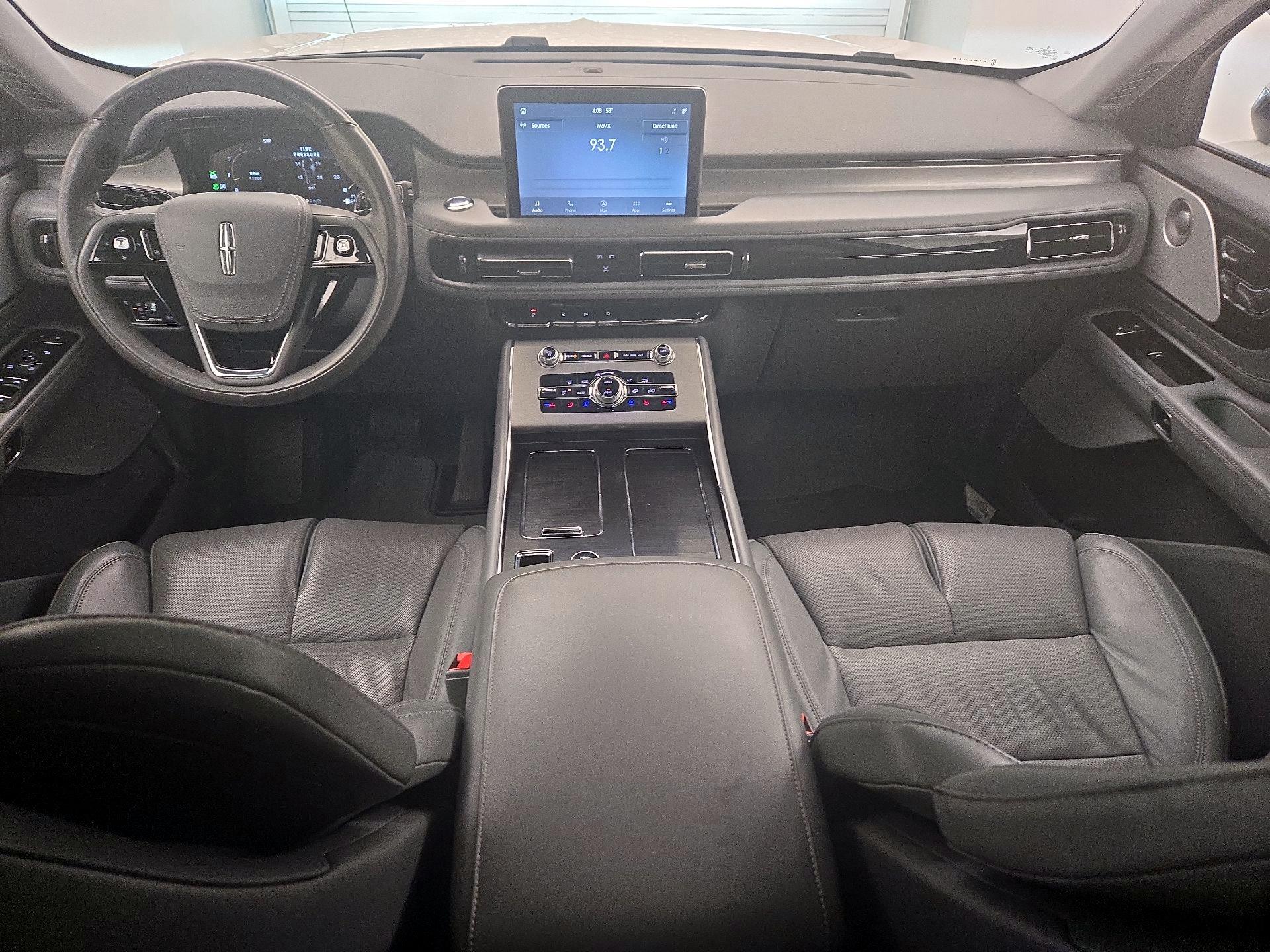 Thumbnail: 2020 Lincoln Aviator - 9