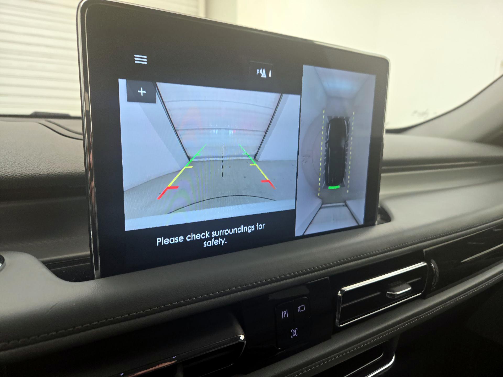 Thumbnail: 2020 Lincoln Aviator - 15