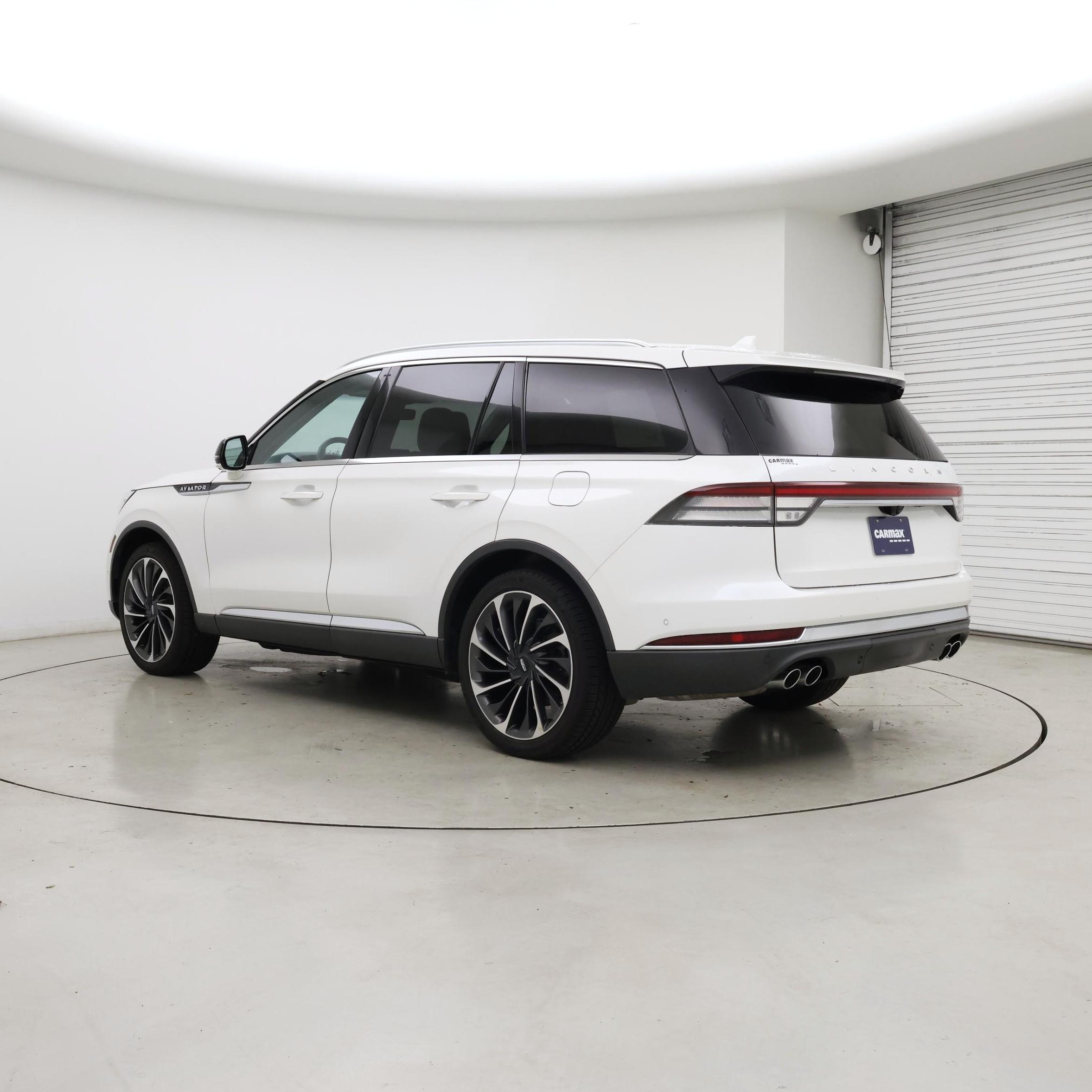 Thumbnail: 2020 Lincoln Aviator - 2