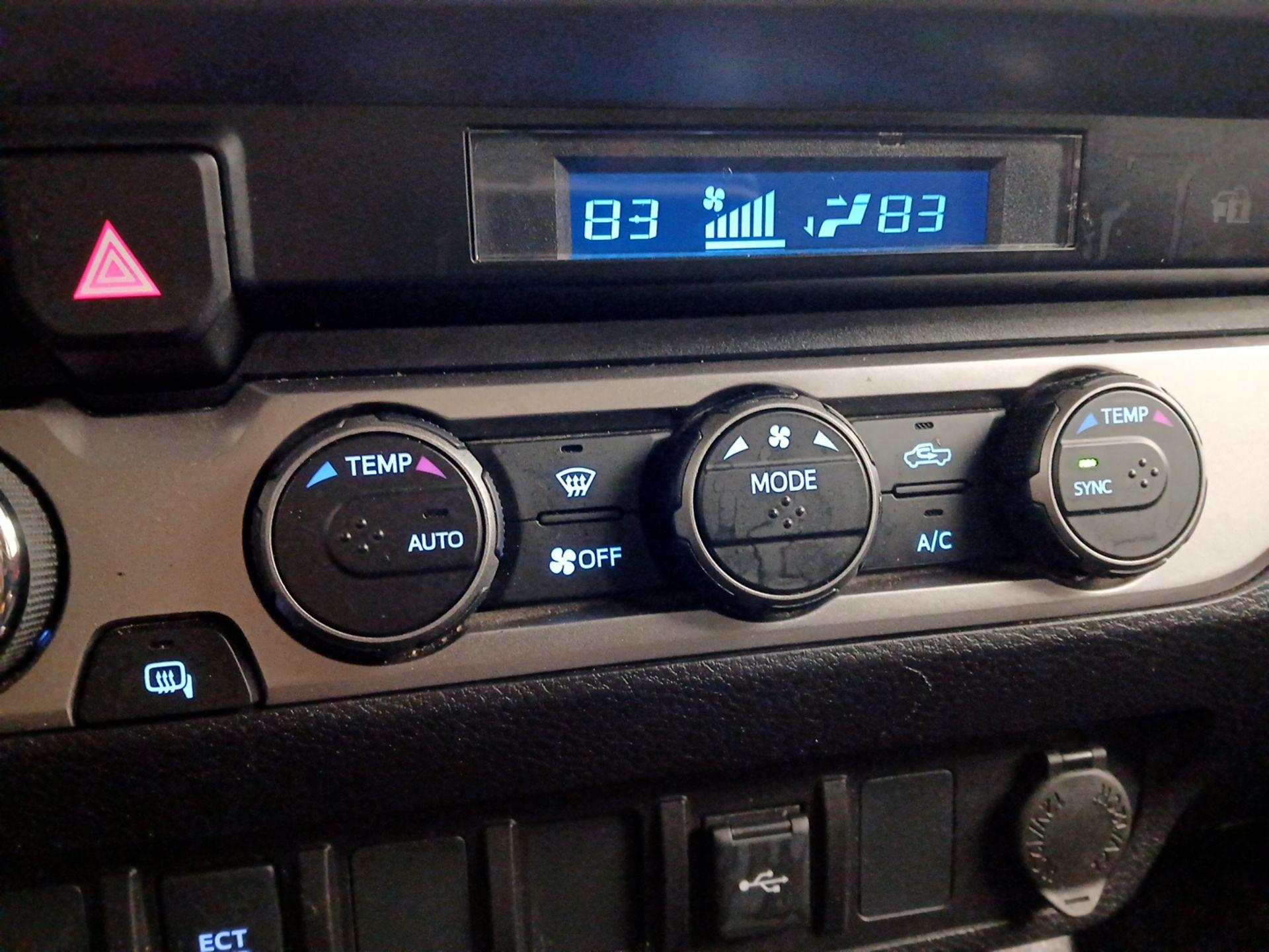 Thumbnail: 2021 Toyota Tacoma - 16