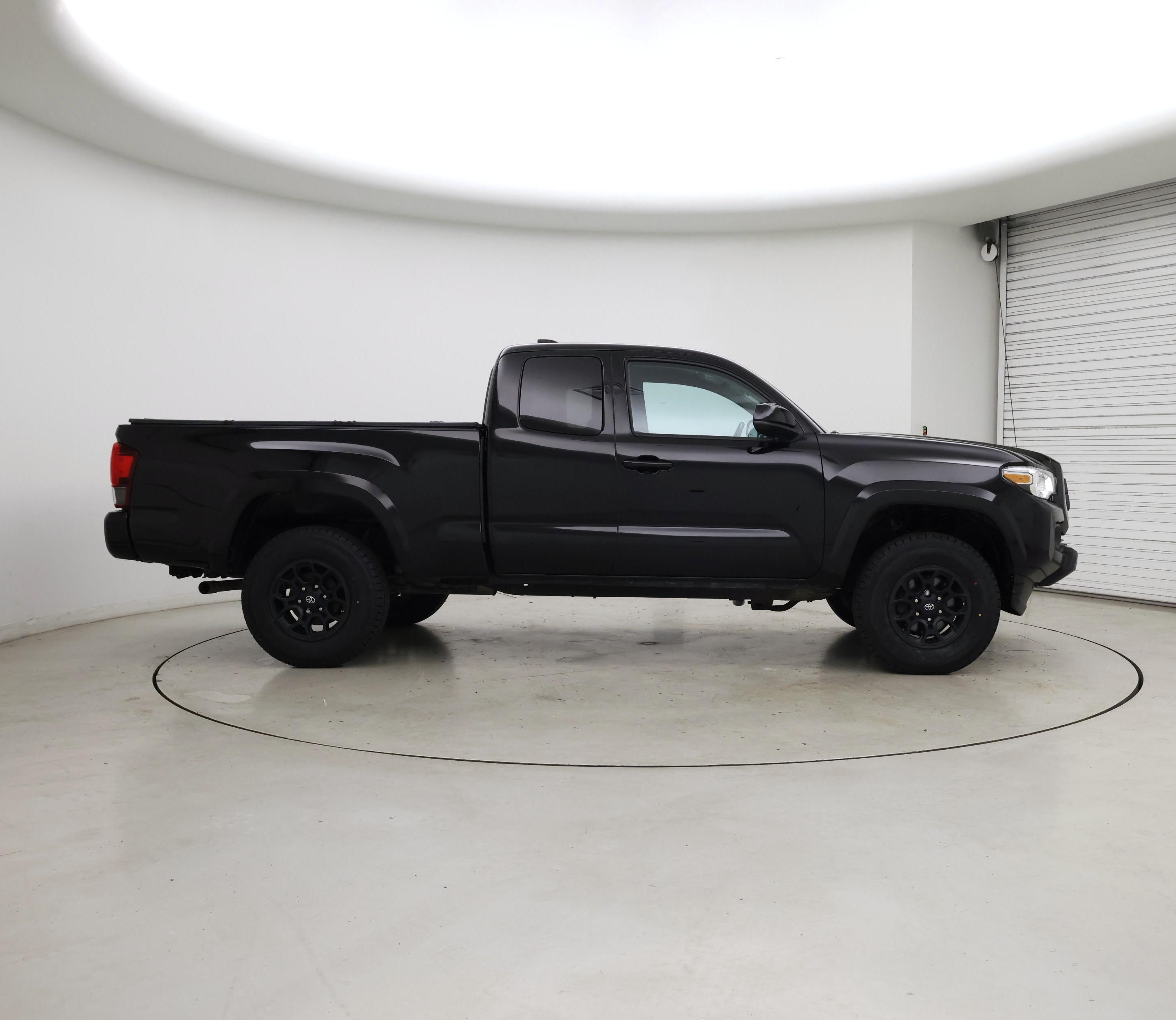 Thumbnail: 2021 Toyota Tacoma - 7