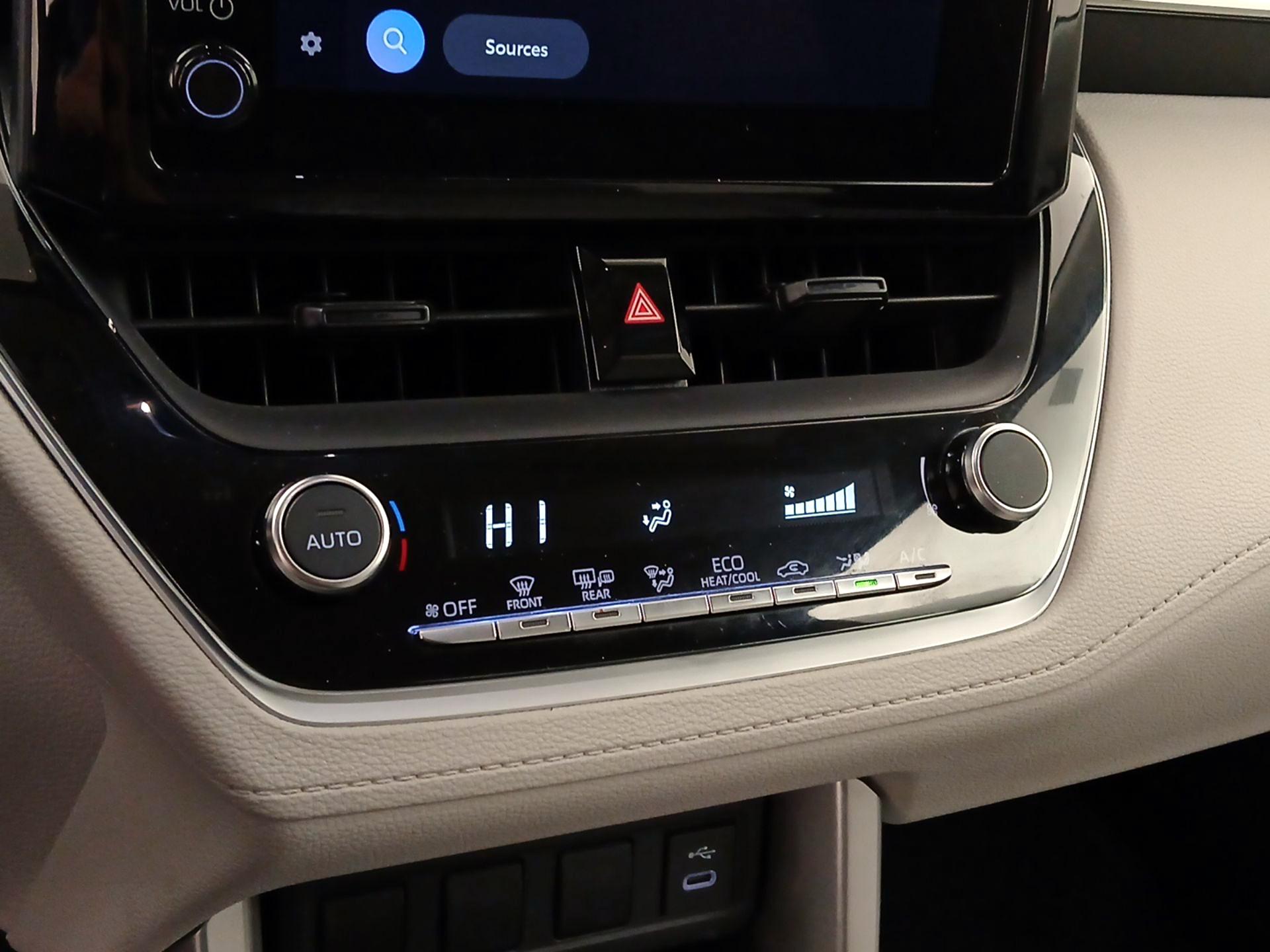 Thumbnail: 2023 Toyota Corolla Cross - 15