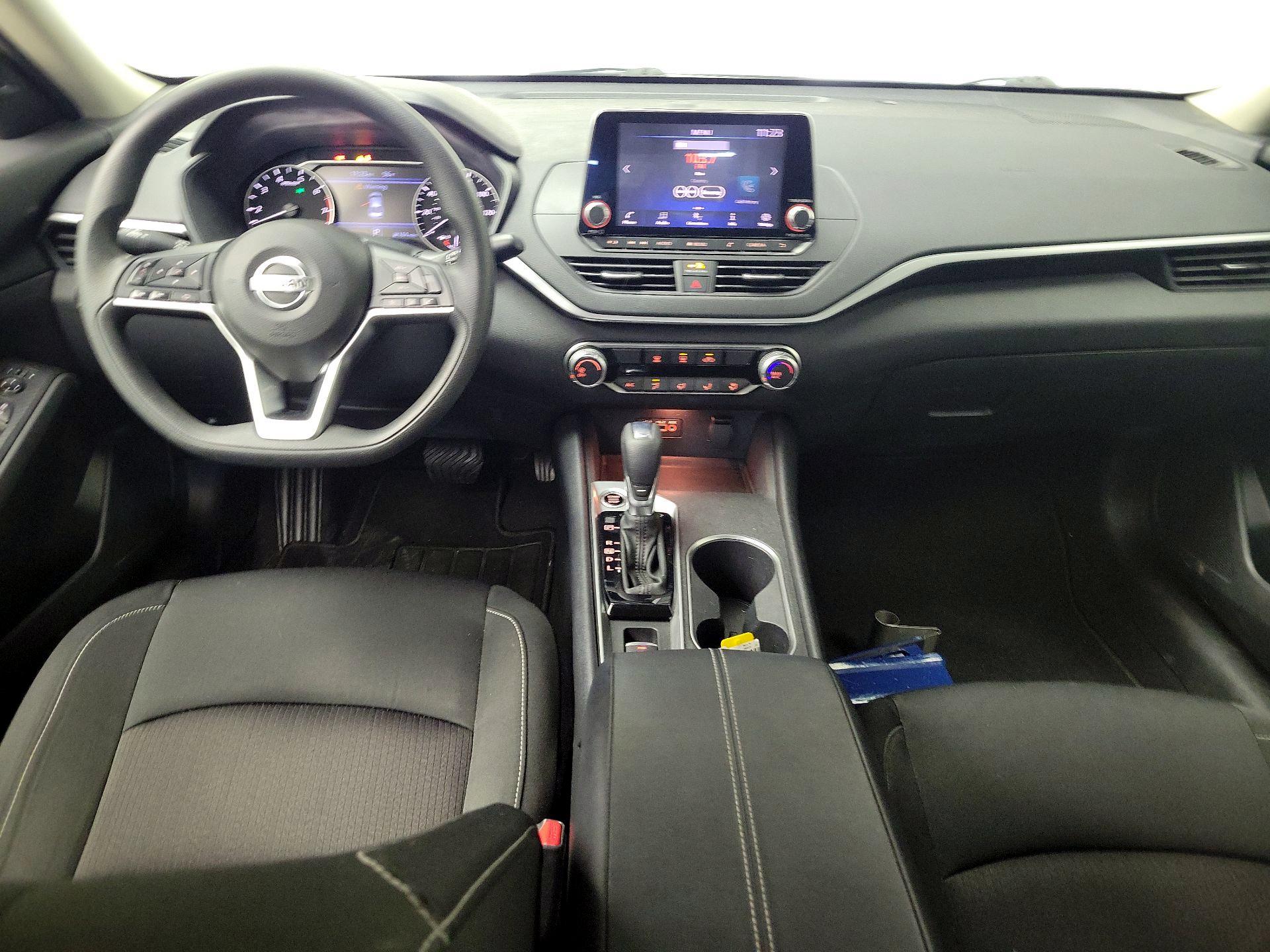 Thumbnail: 2022 Nissan Altima - 9