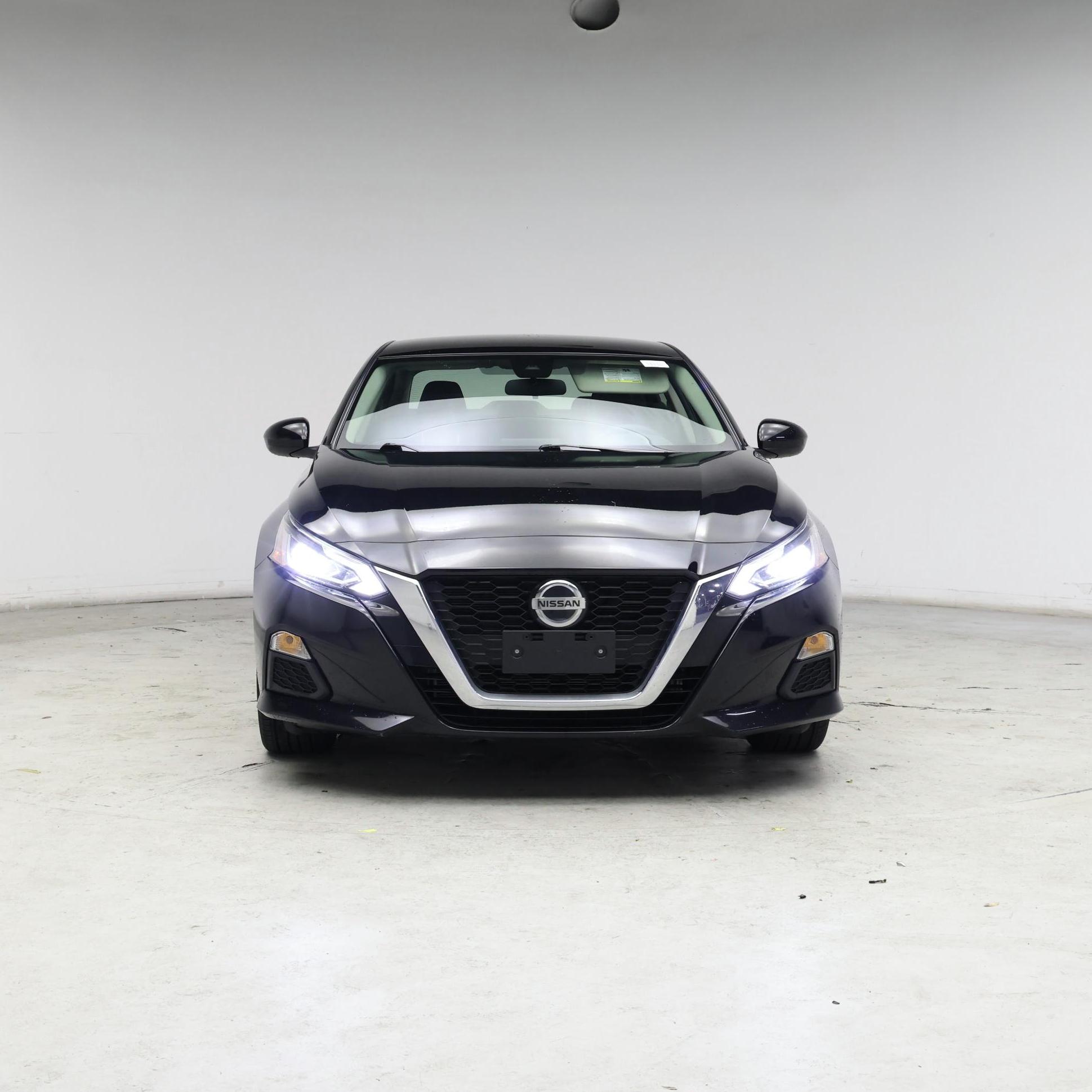 Thumbnail: 2022 Nissan Altima - 5