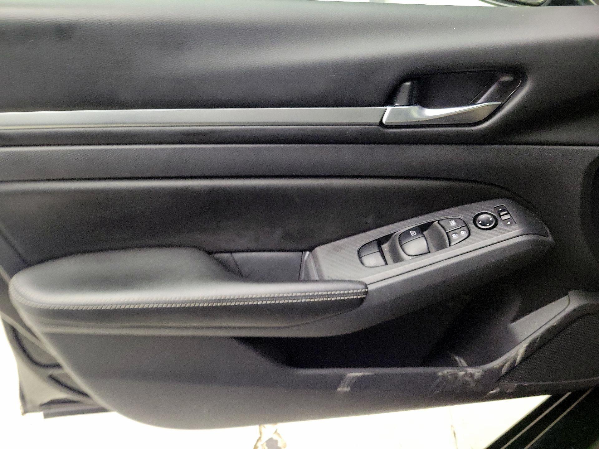 Thumbnail: 2022 Nissan Altima - 12