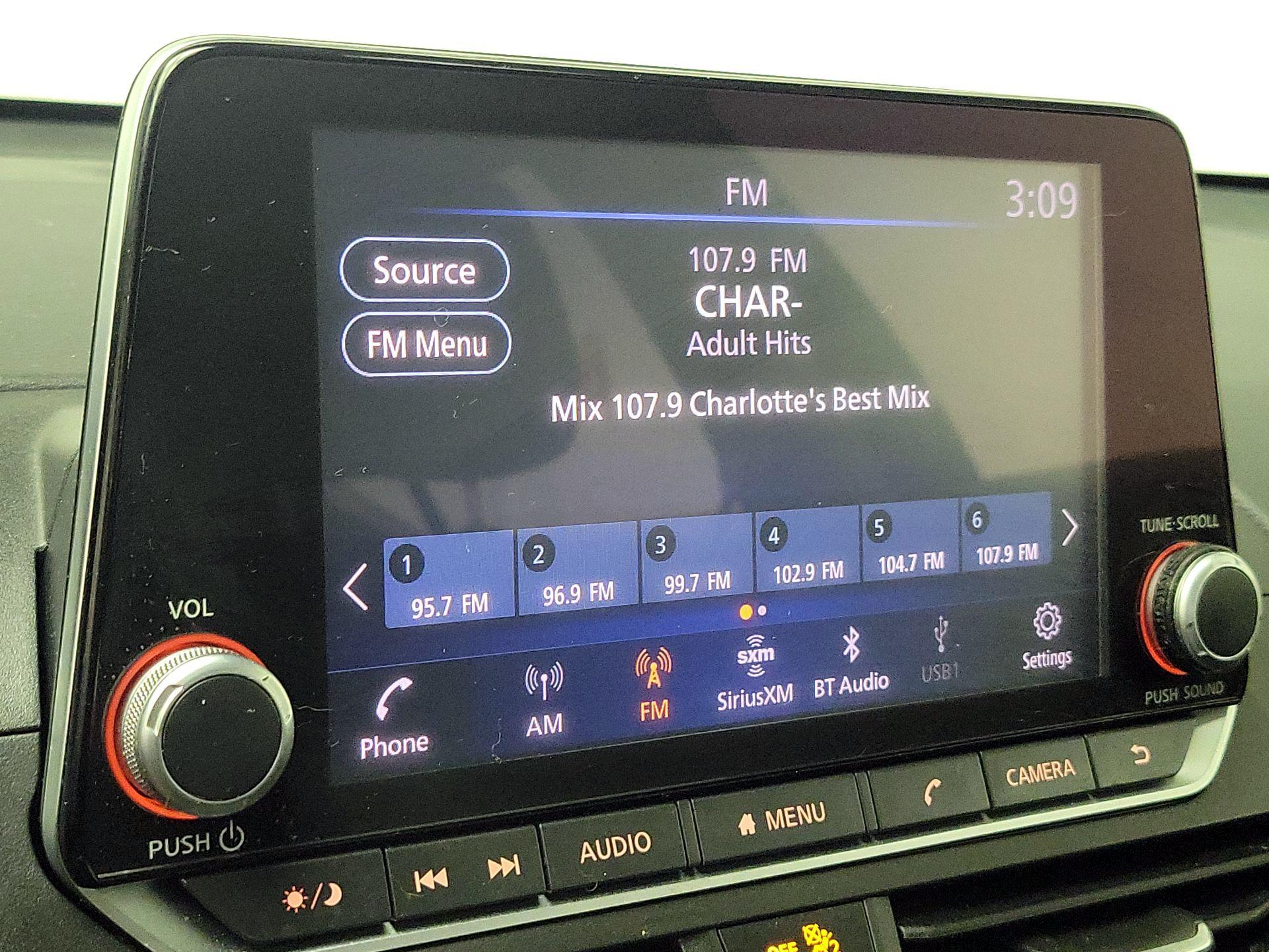 Thumbnail: 2022 Nissan Altima - 15