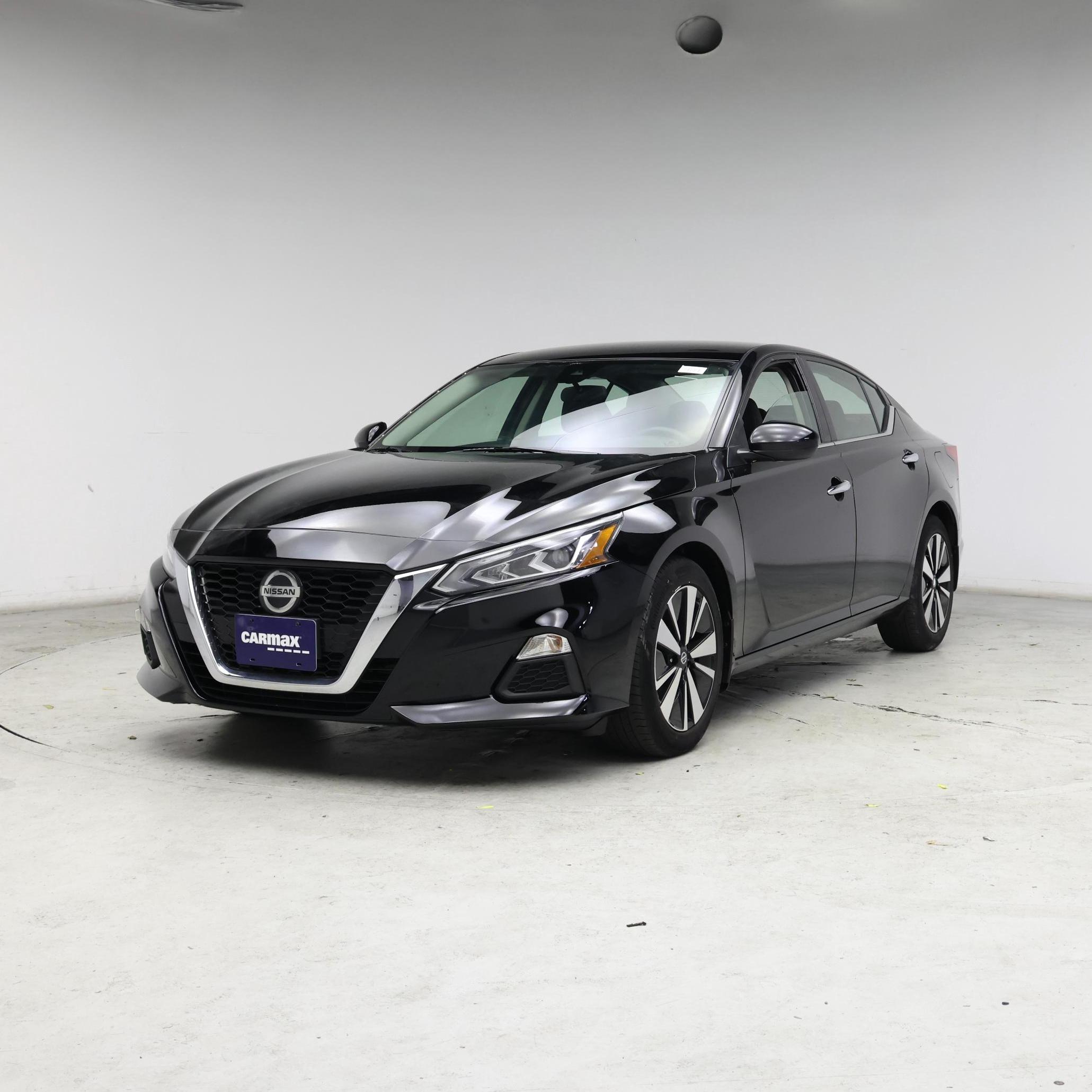 Thumbnail: 2022 Nissan Altima - 4