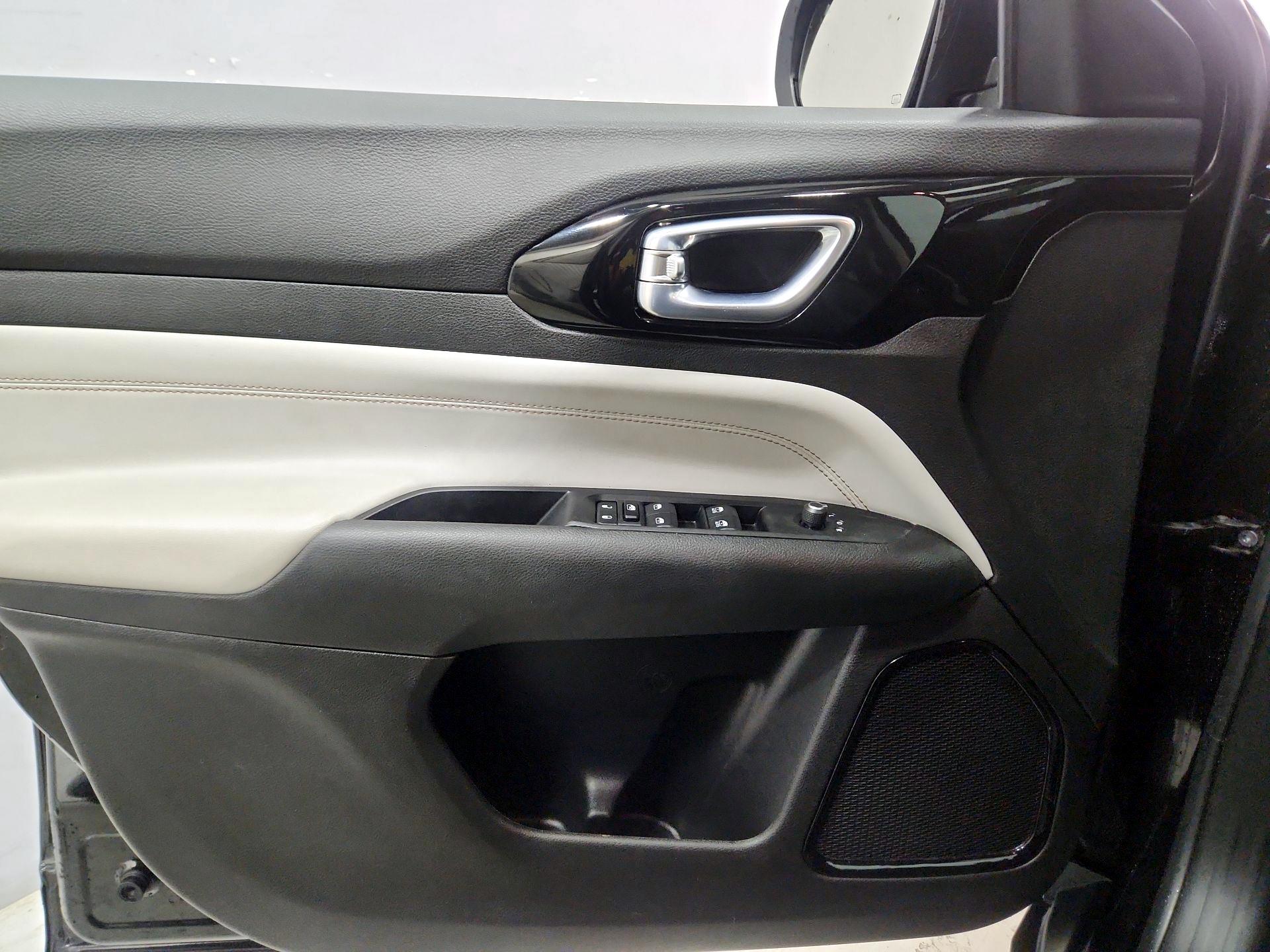 Thumbnail: 2022 Jeep Compass - 12