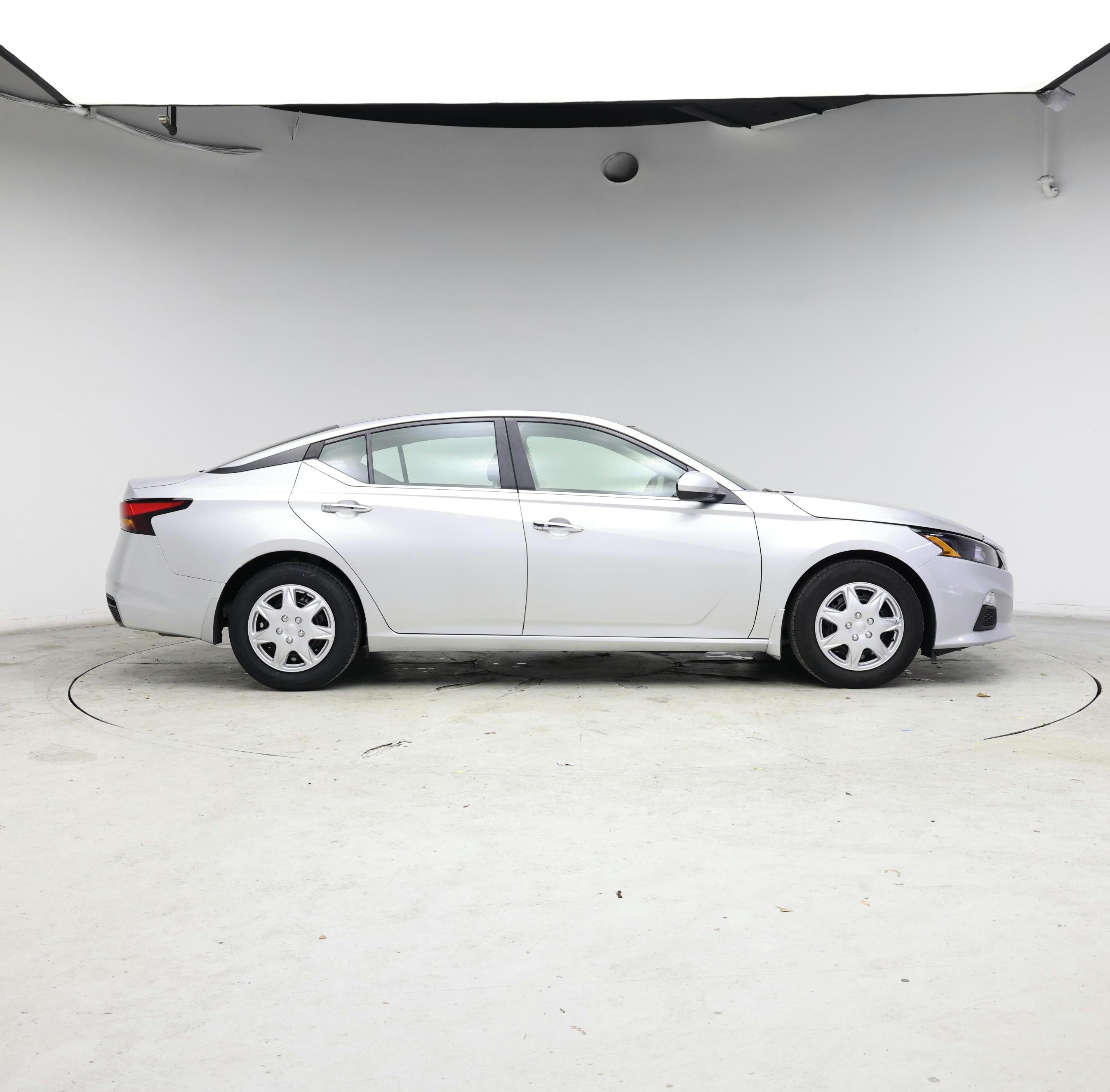 Thumbnail: 2022 Nissan Altima - 7