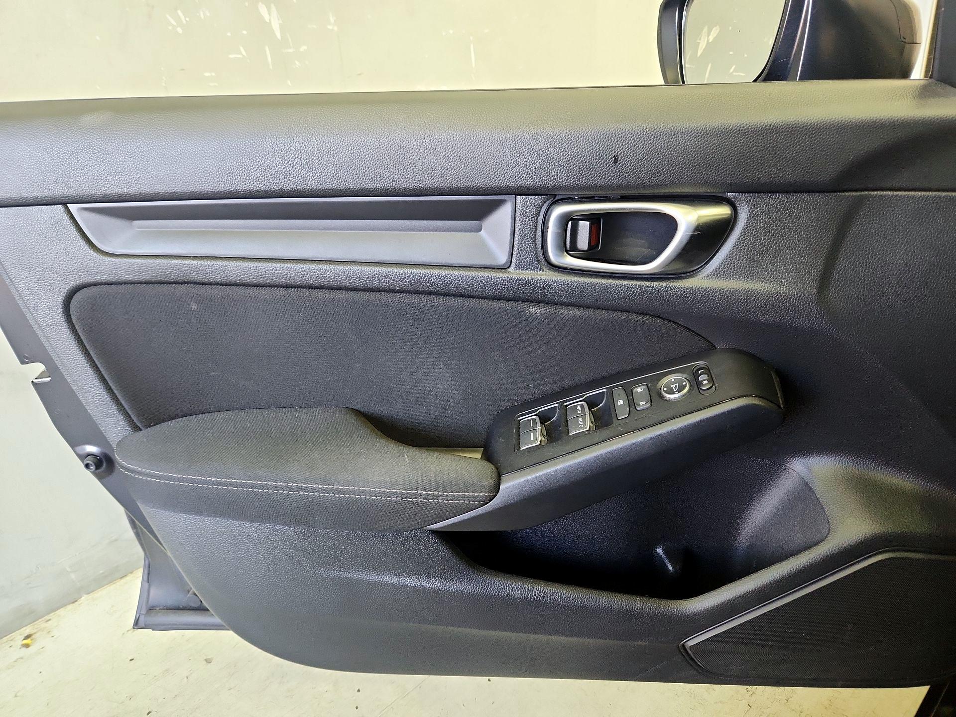 Thumbnail: 2023 Honda Civic - 12