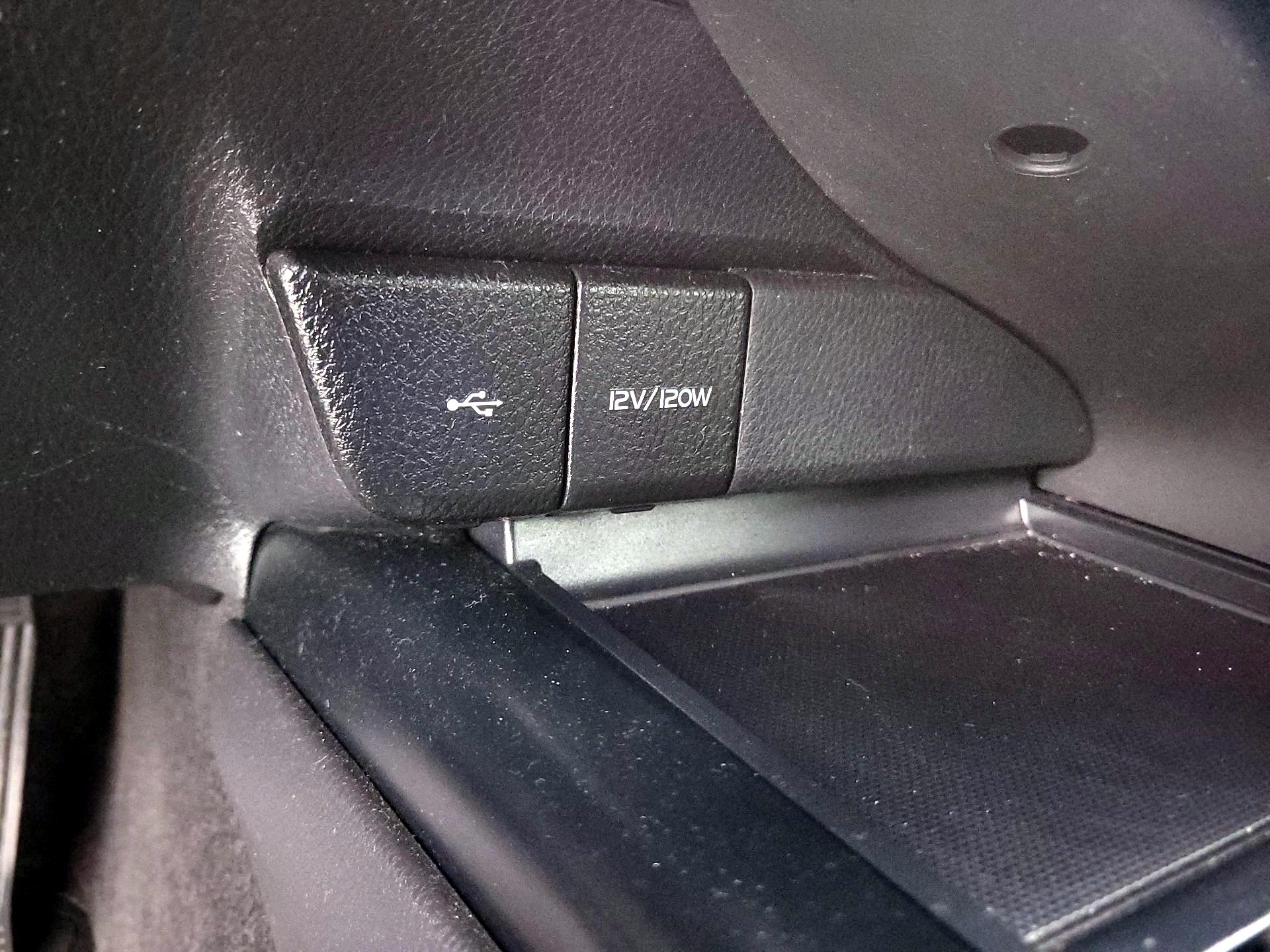 Thumbnail: 2020 Toyota Camry - 18