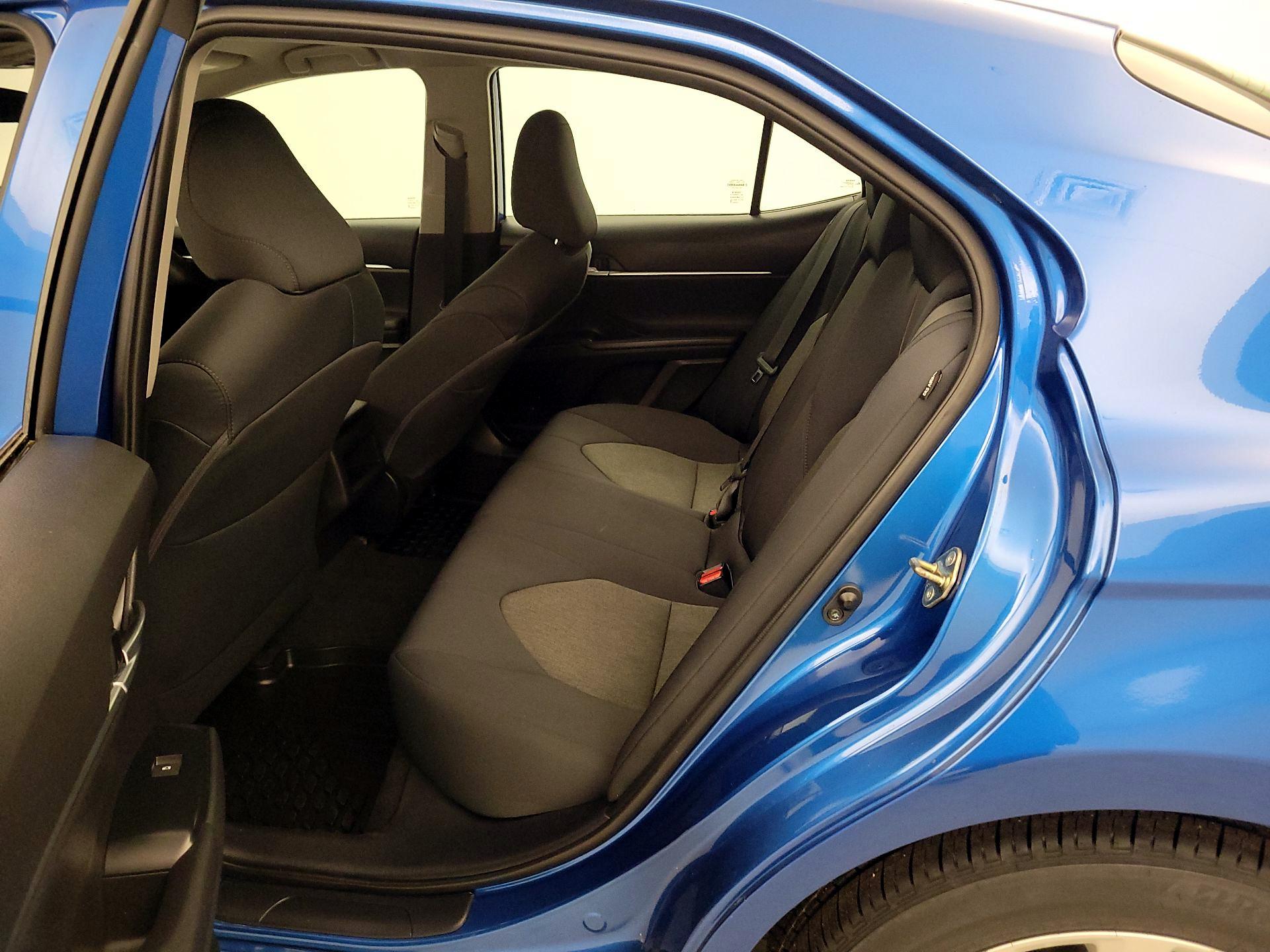 Thumbnail: 2020 Toyota Camry - 19