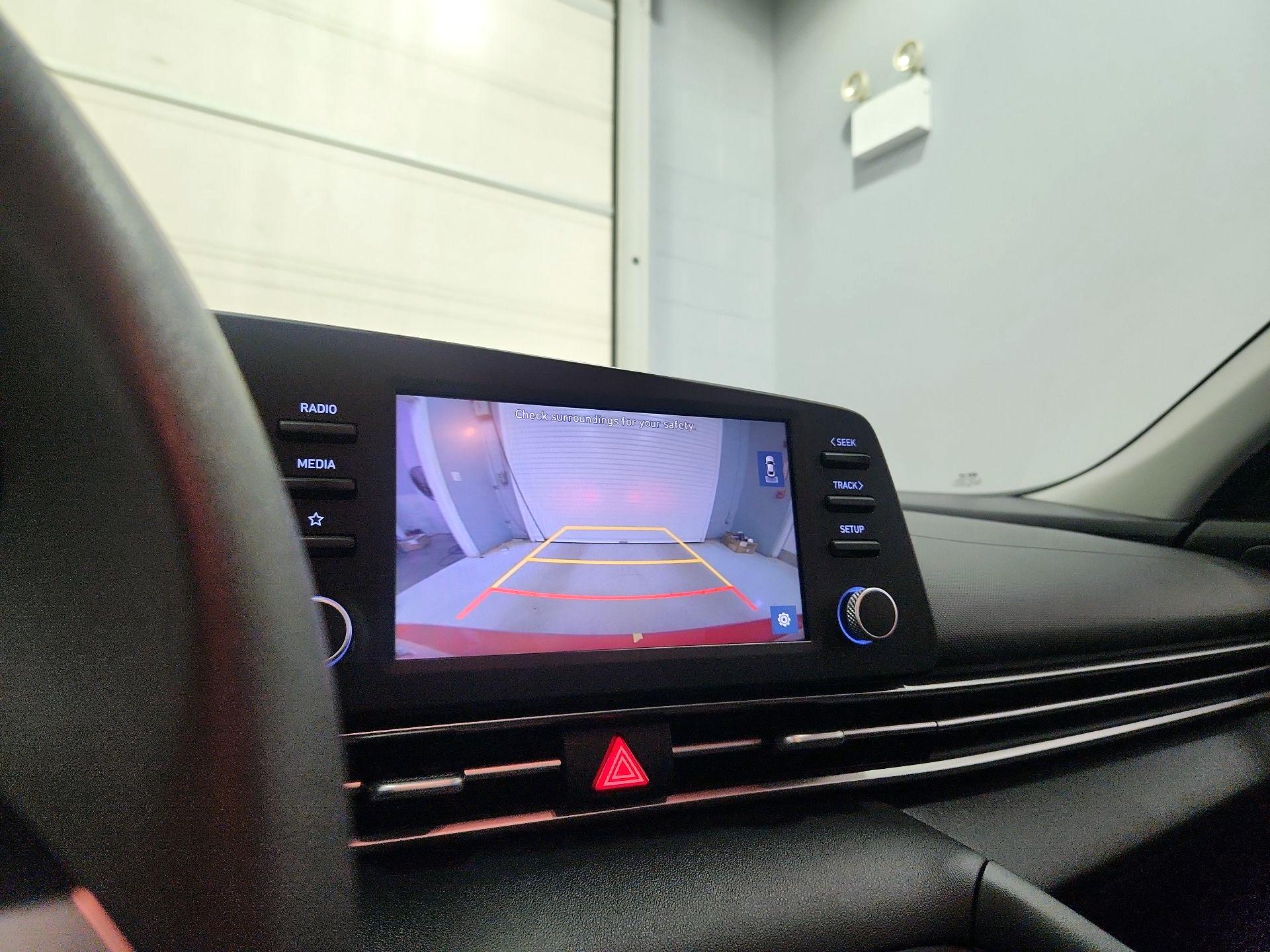 Thumbnail: 2022 Hyundai Elantra - 14