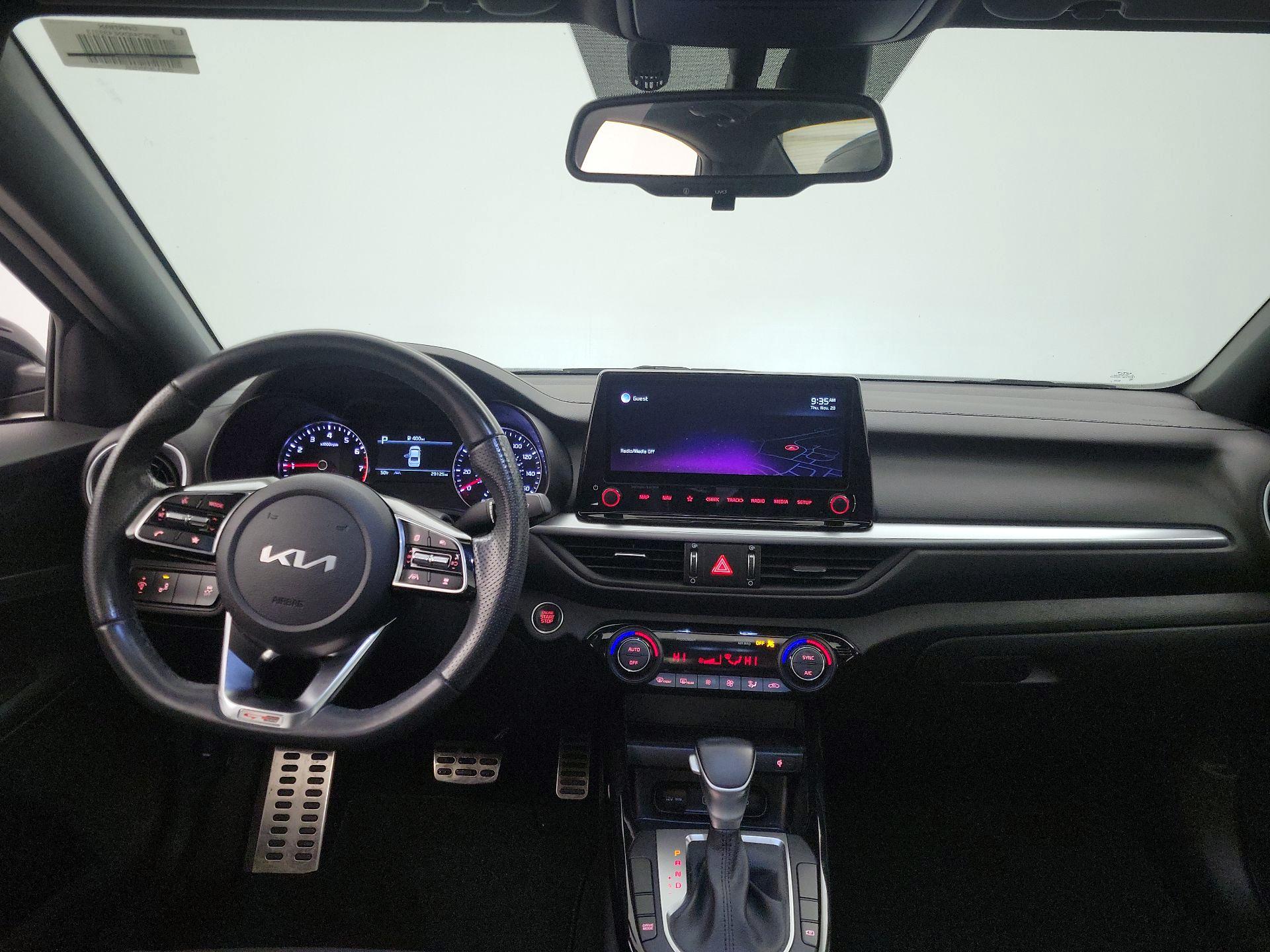 Thumbnail: 2022 Kia Forte - 9