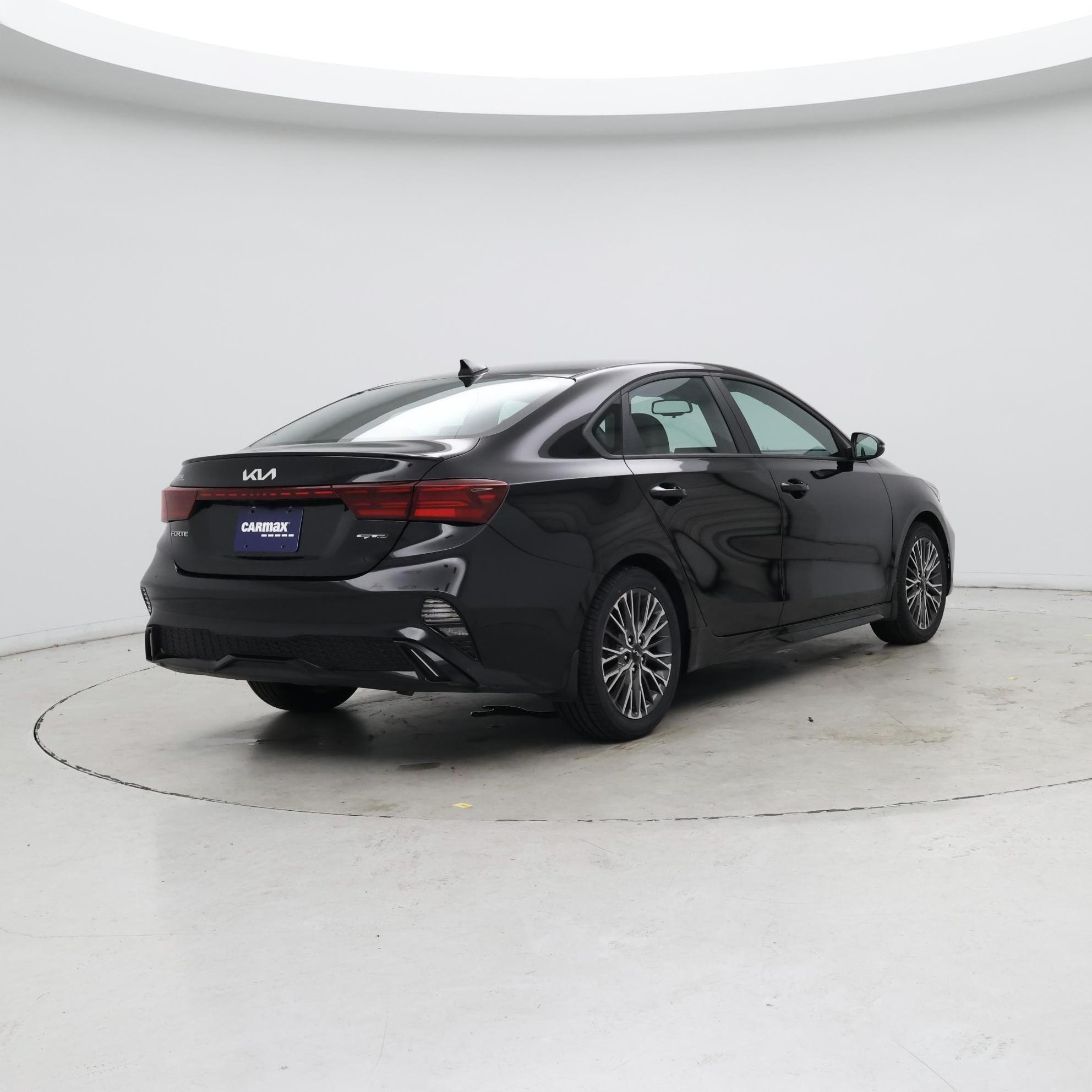 Thumbnail: 2022 Kia Forte - 8