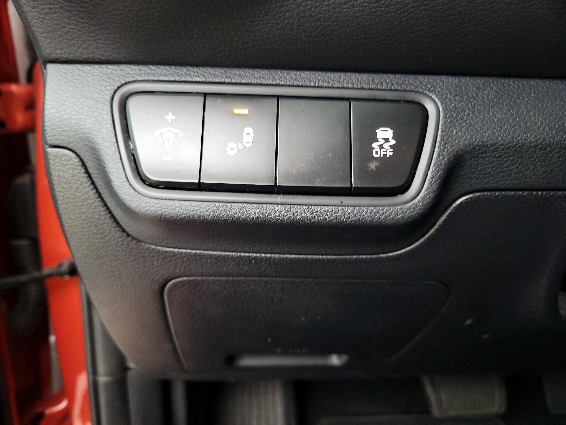 Thumbnail: 2022 Kia Forte - 13