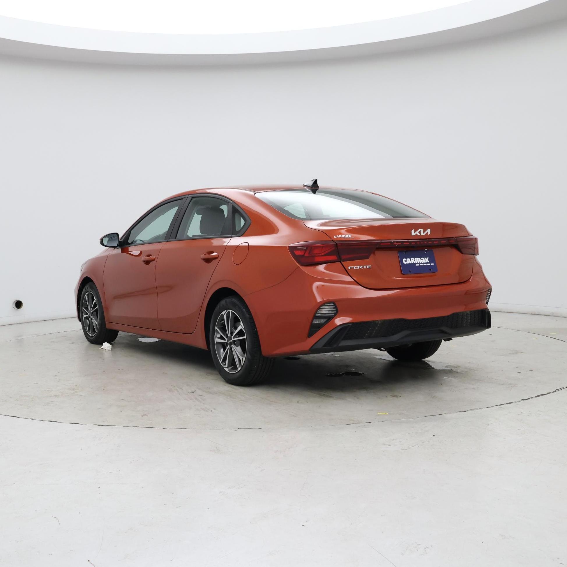 Thumbnail: 2022 Kia Forte - 2