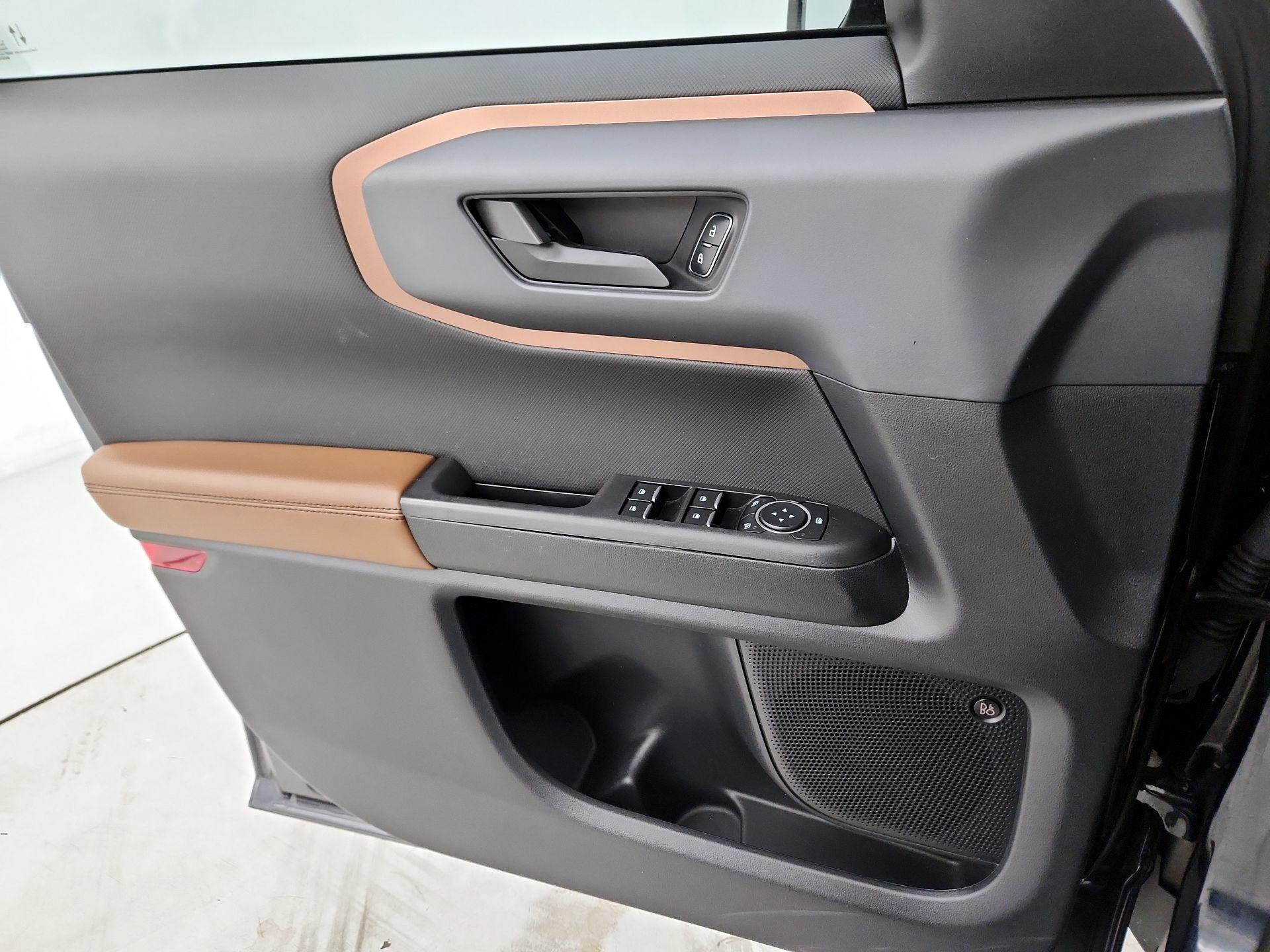 Thumbnail: 2021 Ford Bronco Sport - 12